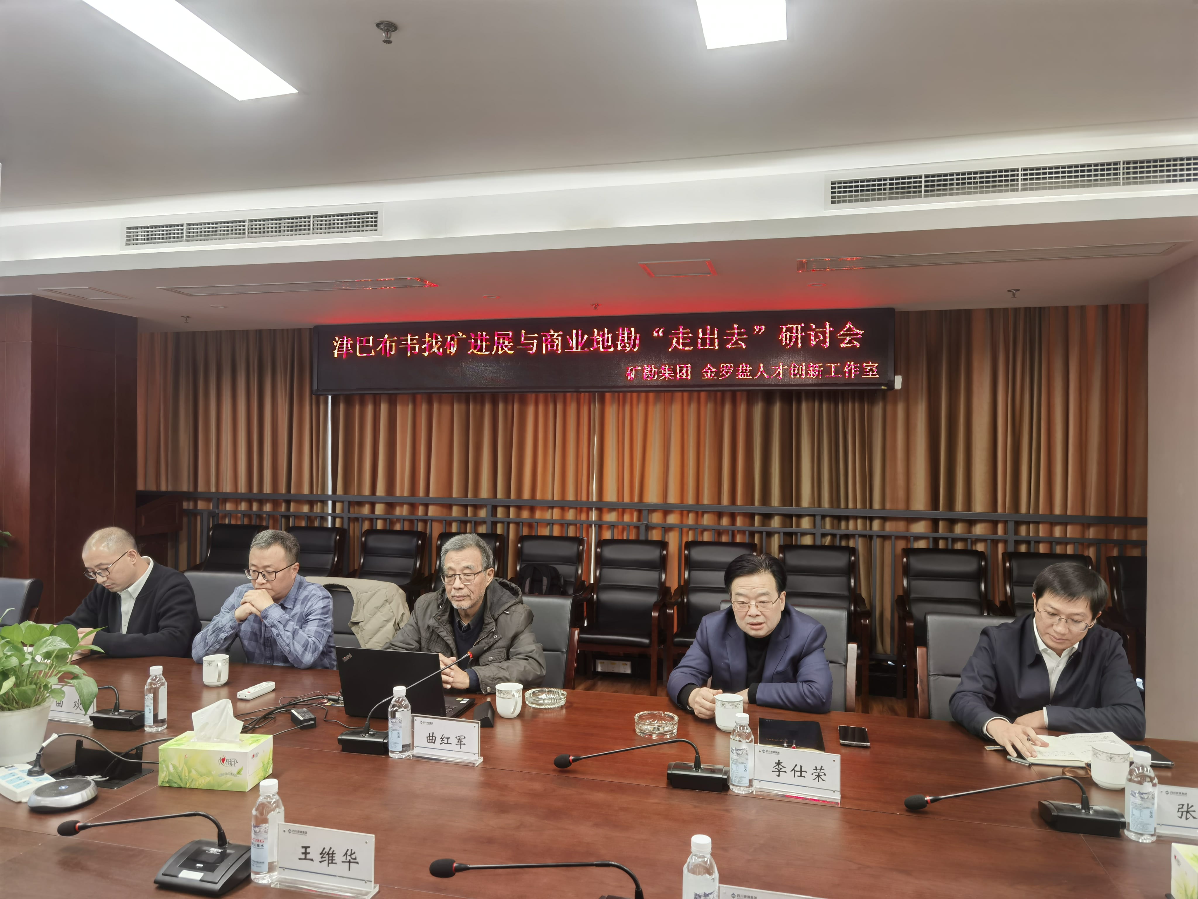 �ṹ�����г����󿱼����ٿ���Ͳ�Τ�ҿ��չ����ҵ�ؿ����߳�ȥ�����ֻ�