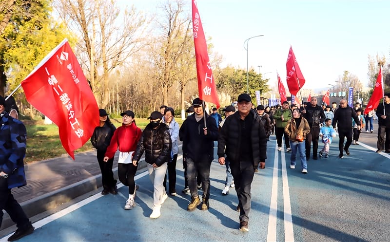 ������˾�ٰ조ӭ�´���չδ�����������˶�