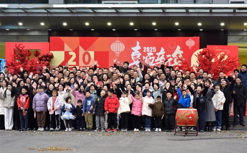 �����������³̡�����ͨ���輯�ſ�չ2025�괺����԰�˶�