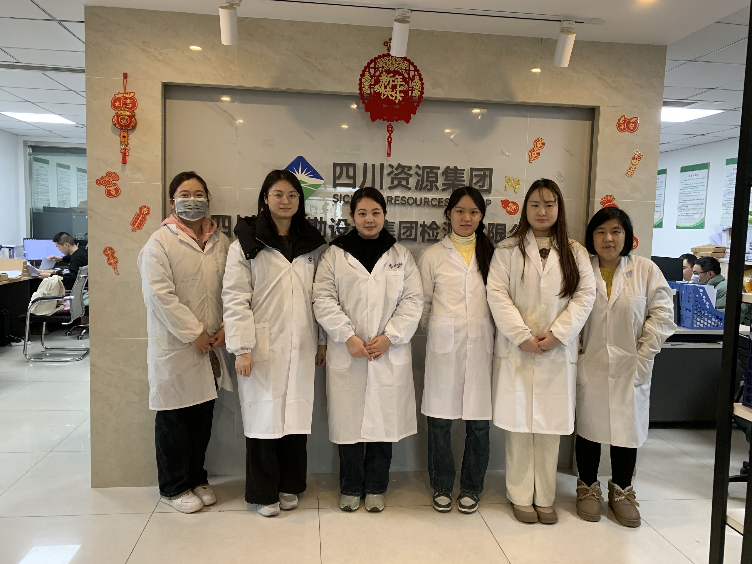 ��黯��ʵ����