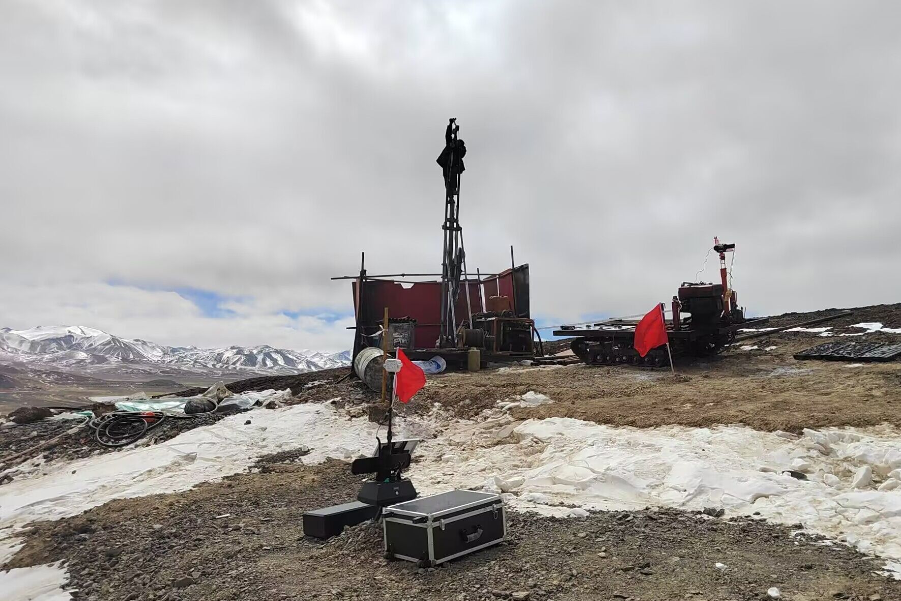 94f7ccb040bcc160ced136e0d8d5400