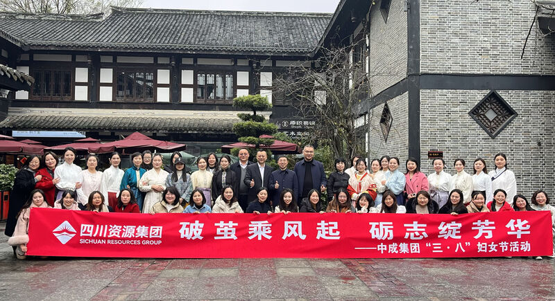 �Ƽ�˷��� ��־���ഺ �����гɼ��ſ�չ�조�����ˡ���Ů���˶�