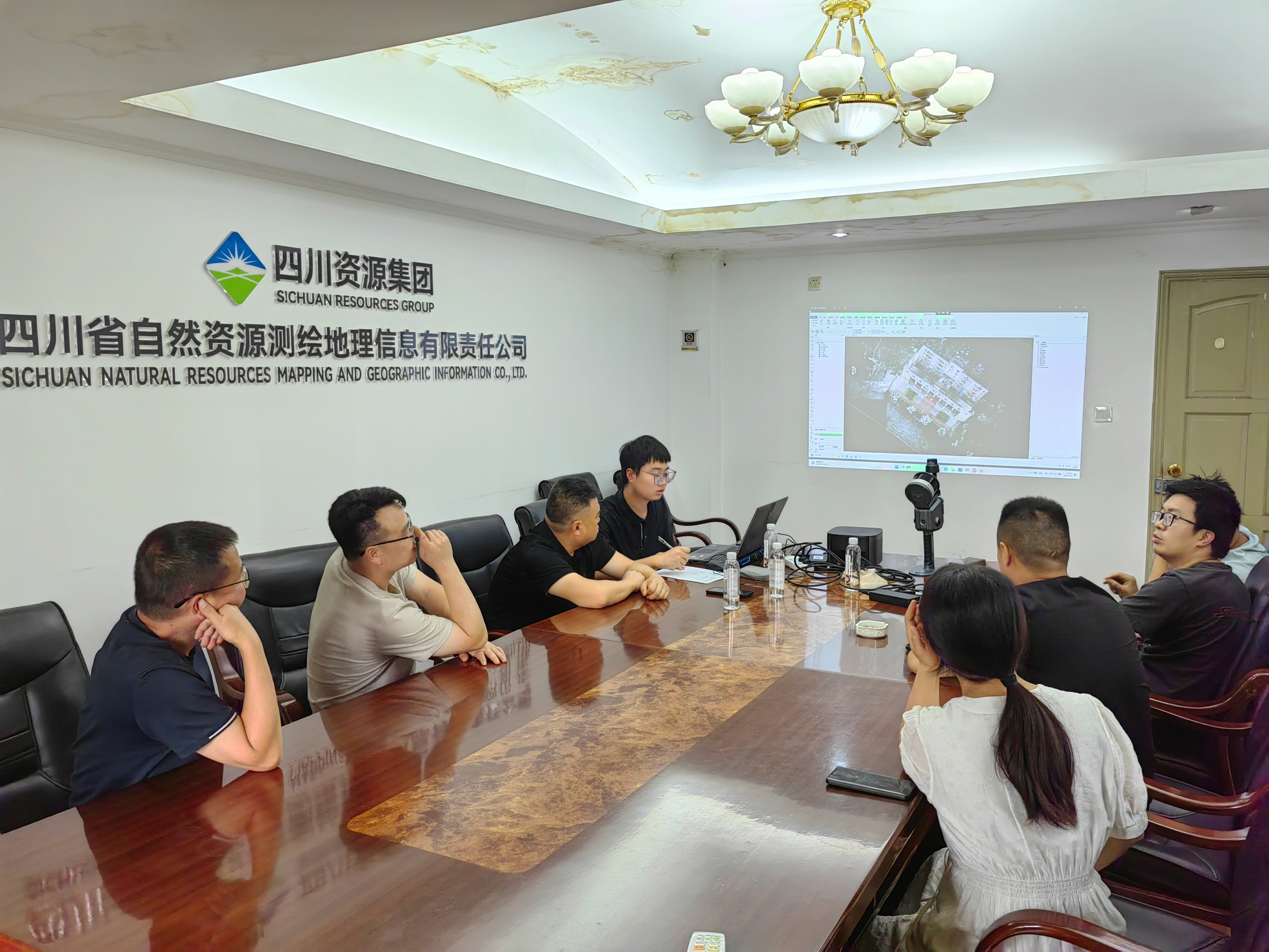 �ֳ���ά����ɨ�������۽���