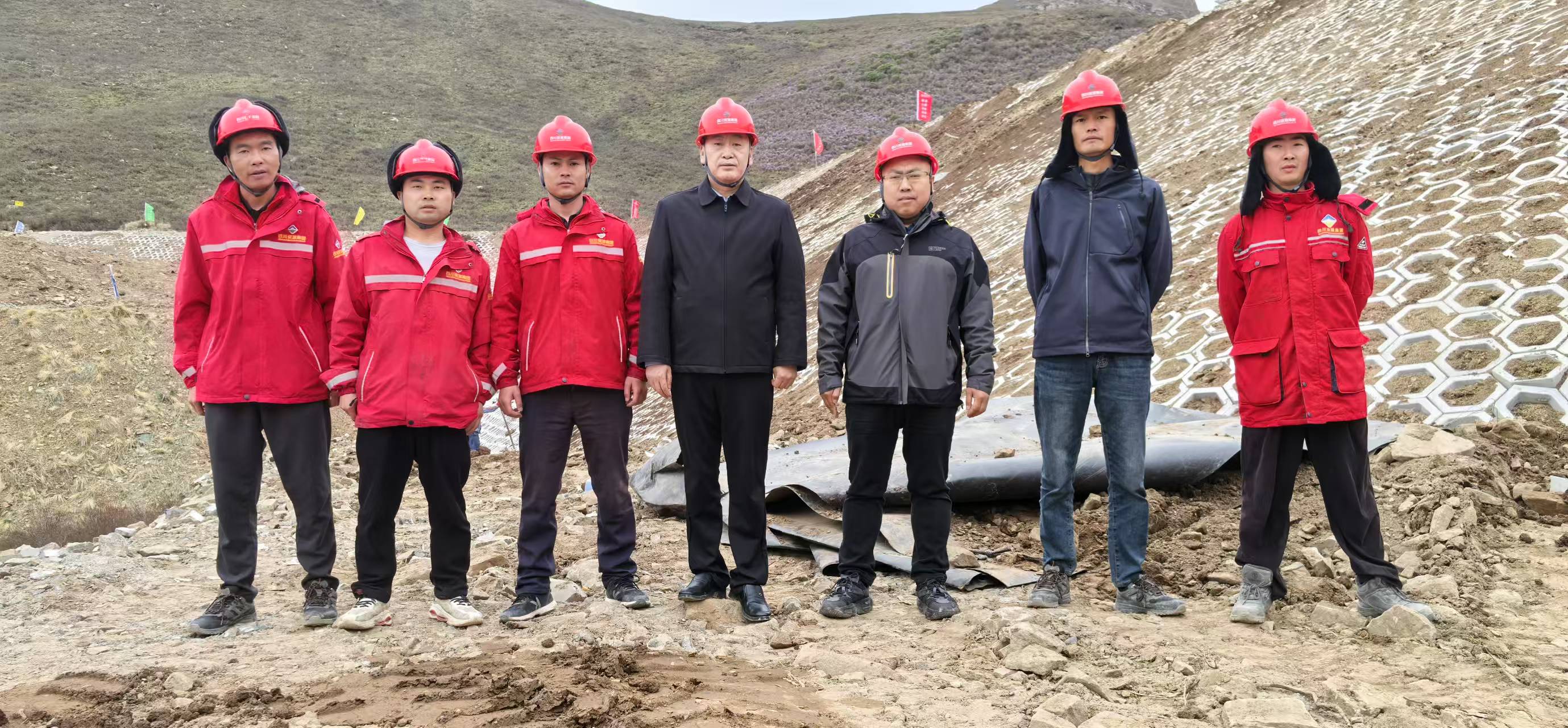 微信图片_20250606082337 微信图片_20250606082337