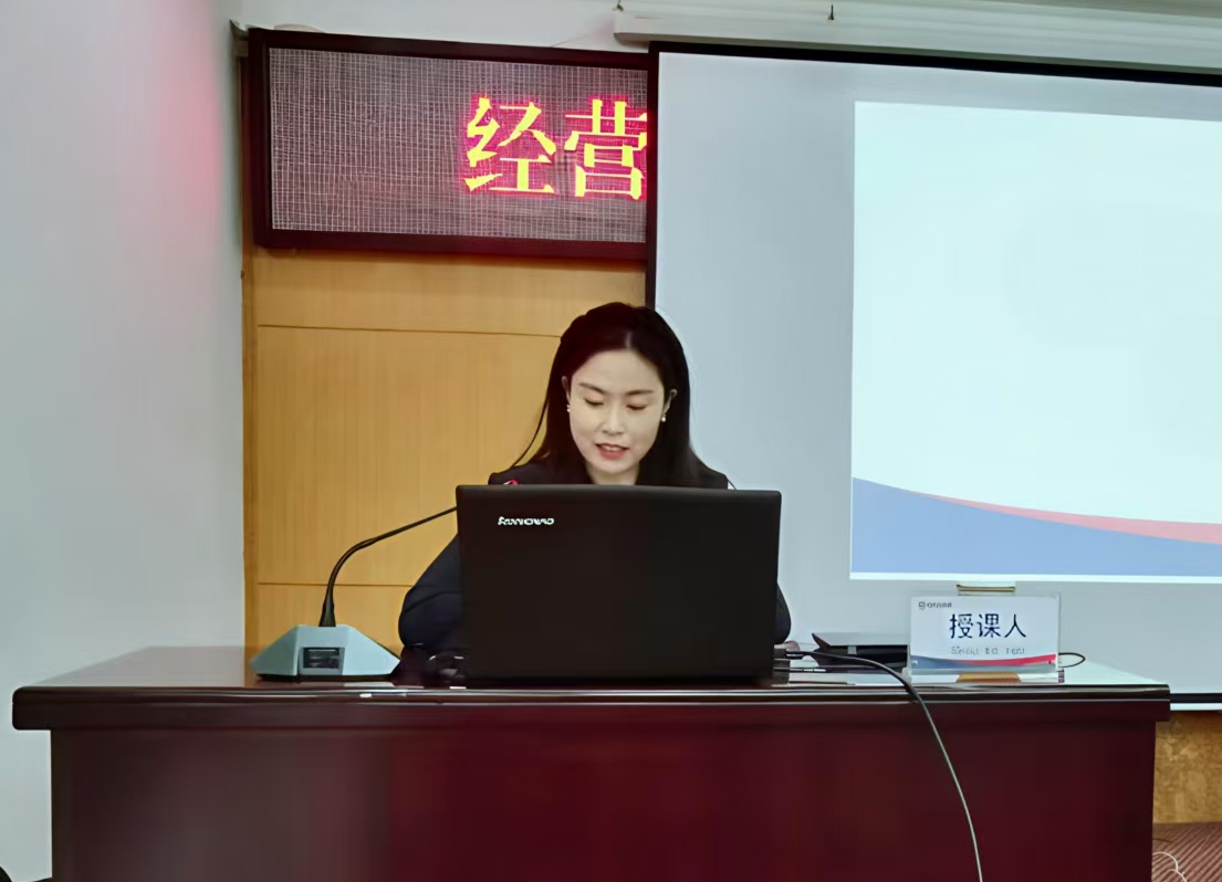 侯蒙萌_副本 侯蒙萌_副本