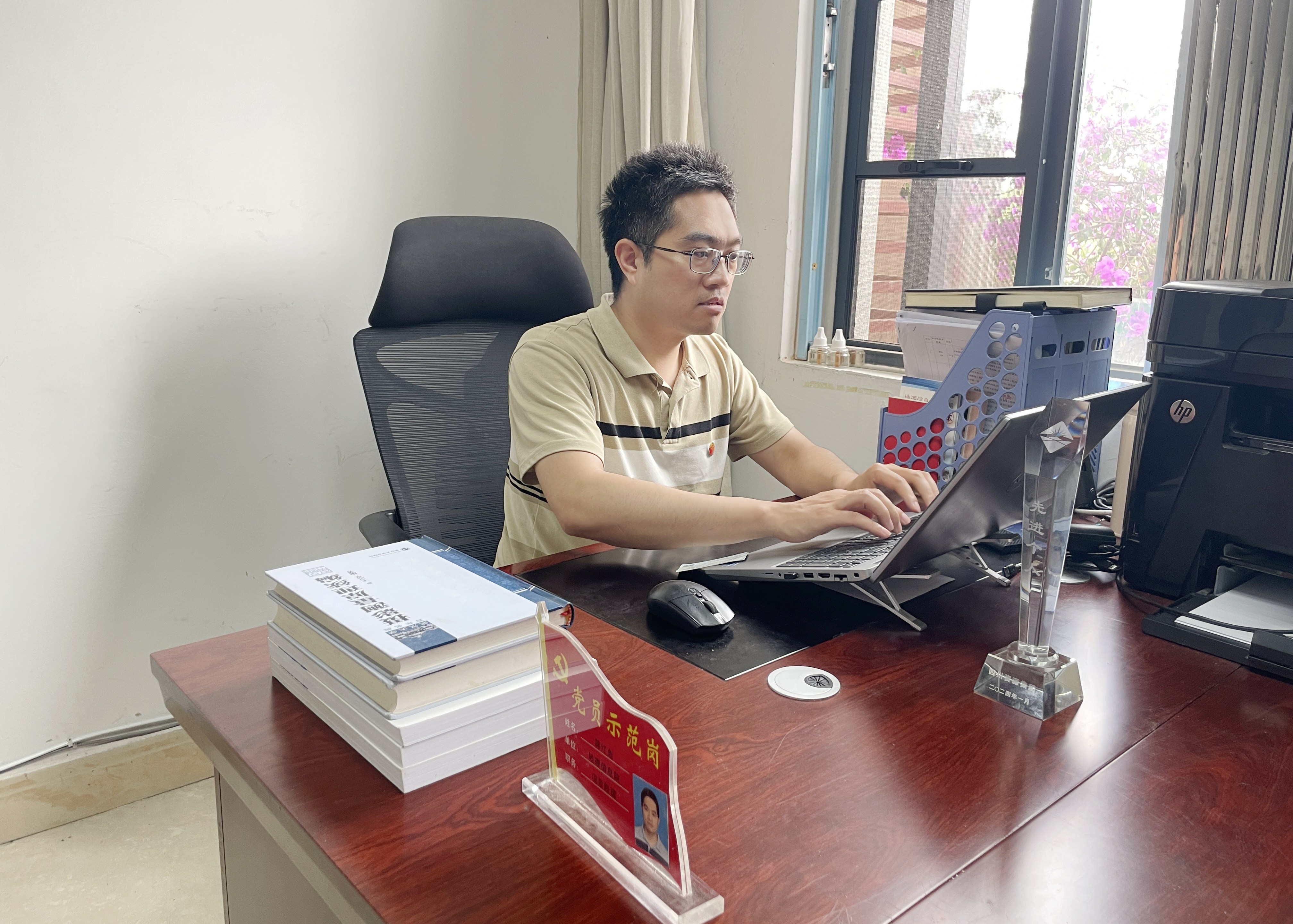 �����������1