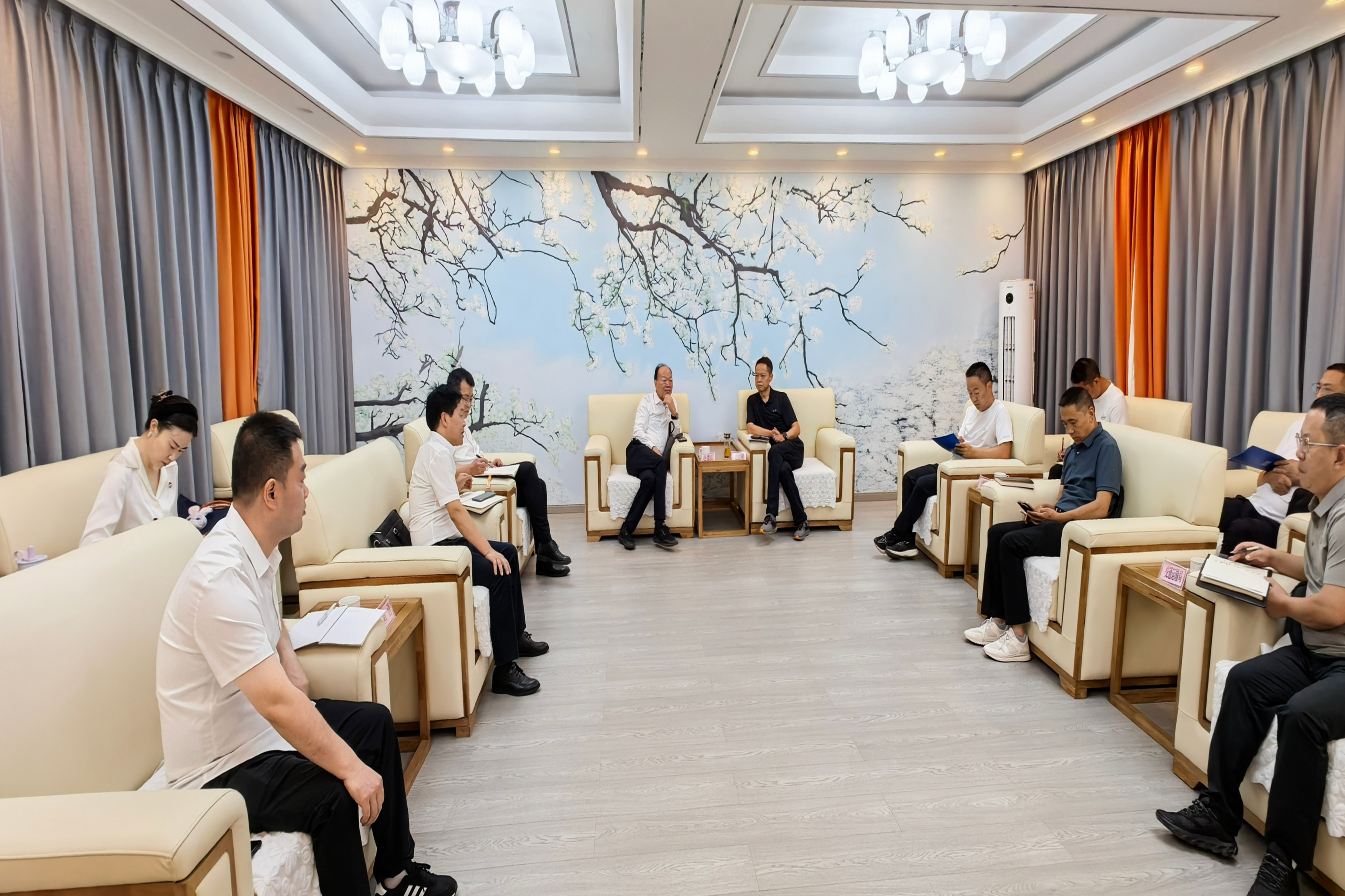 ����̸����