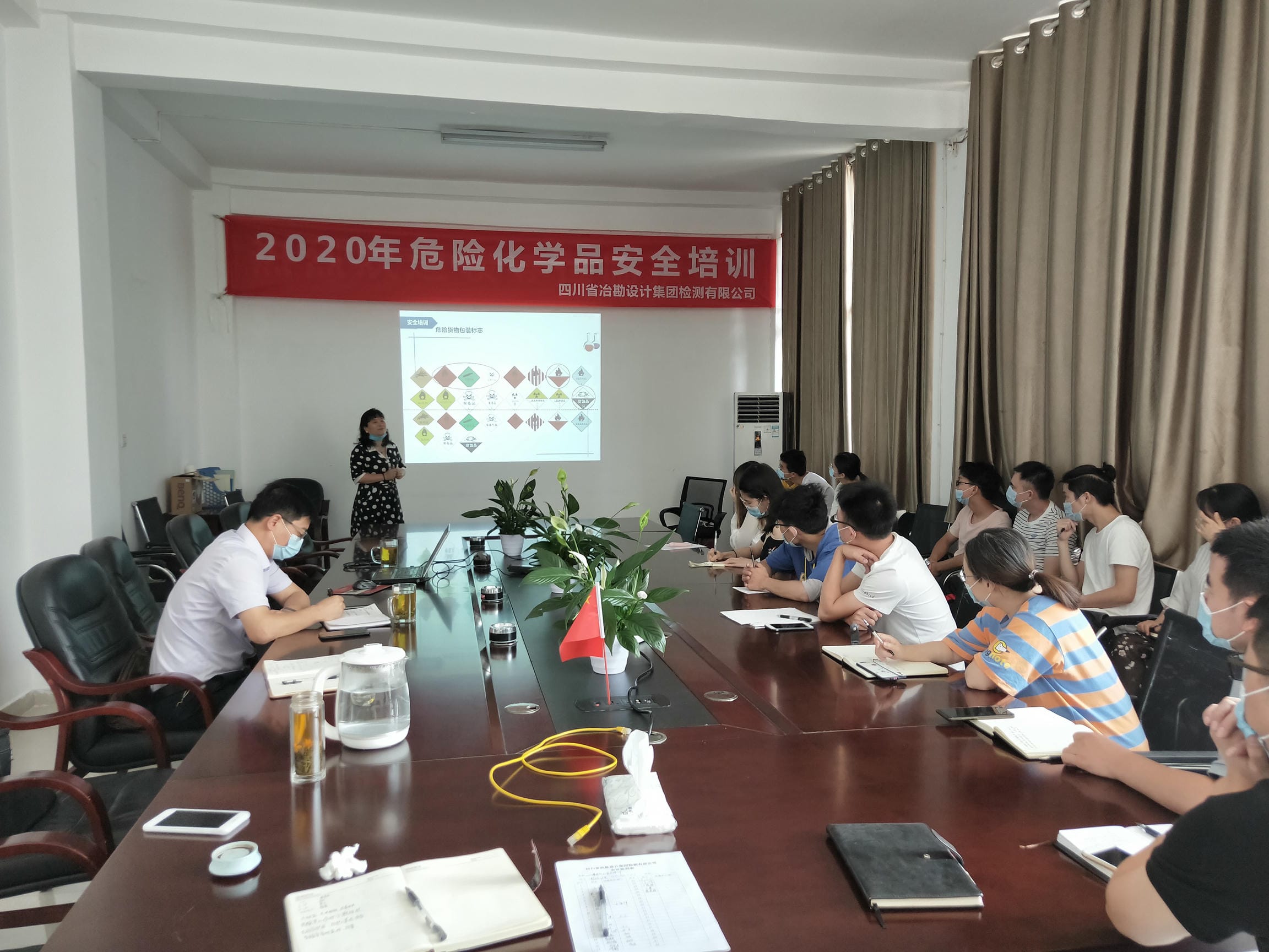 ұ����Ƽ�����ʵ��չ�������¹������������������ء������������˶�