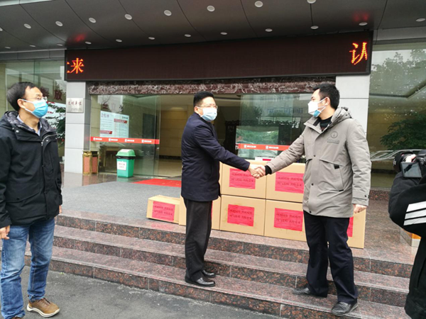 ͬ����֦  �������� 