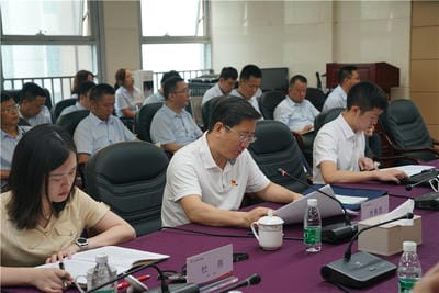 �۲��á�(�й���)���޹�˾����