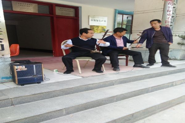 �۲��á�(�й���)���޹�˾����