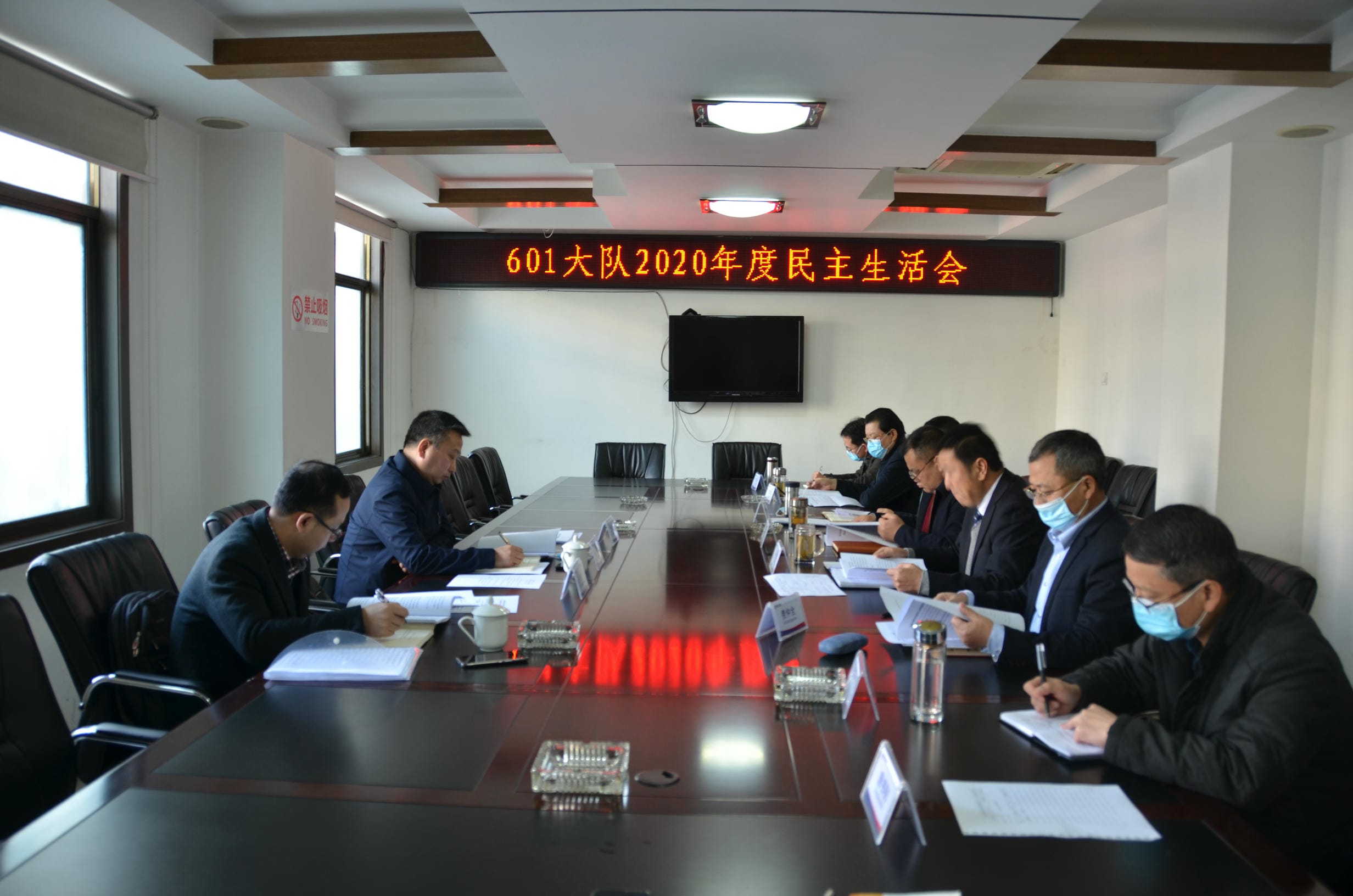 �۲��á�(�й���)���޹�˾����