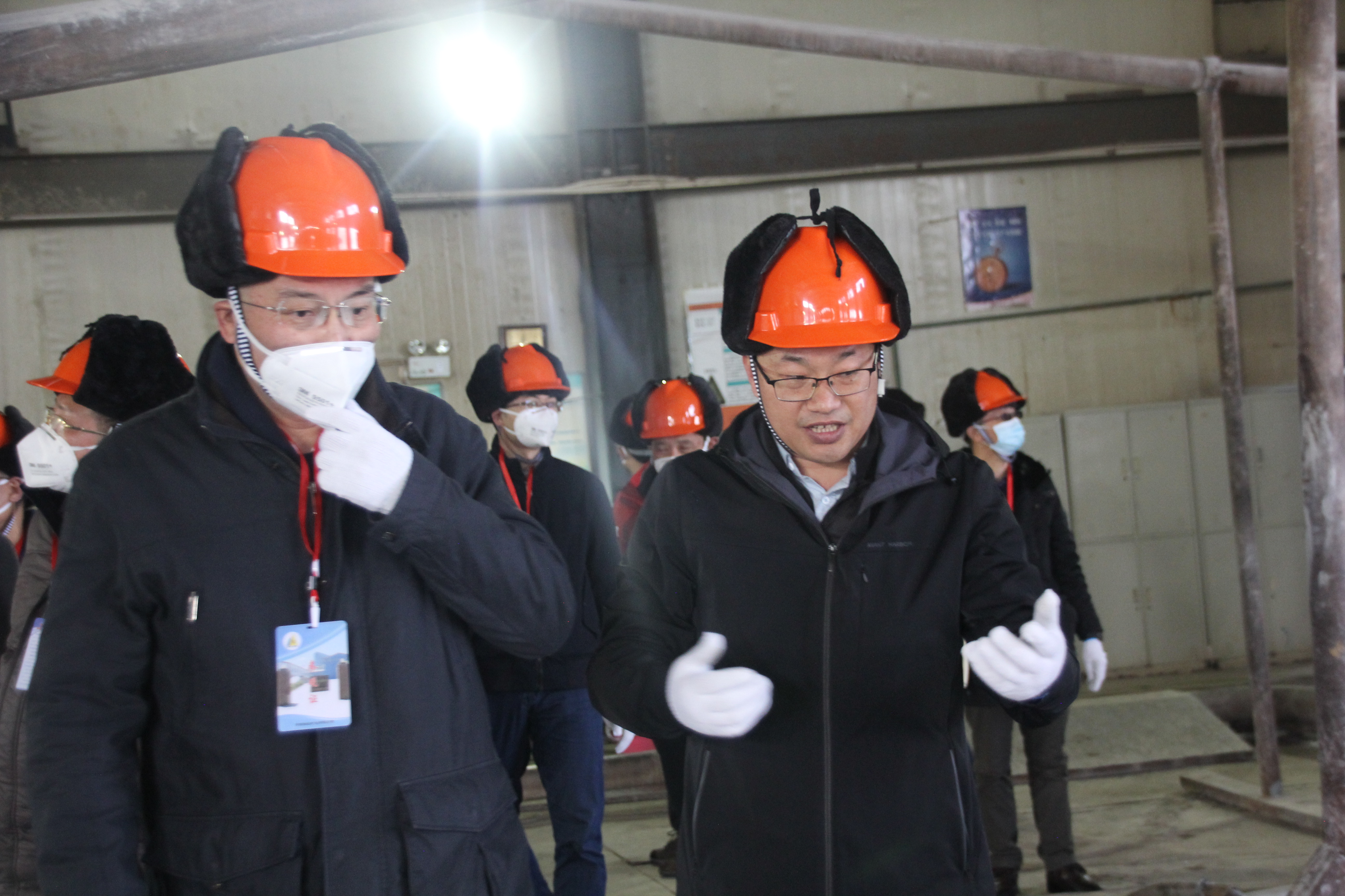 �۲��á�(�й���)���޹�˾����