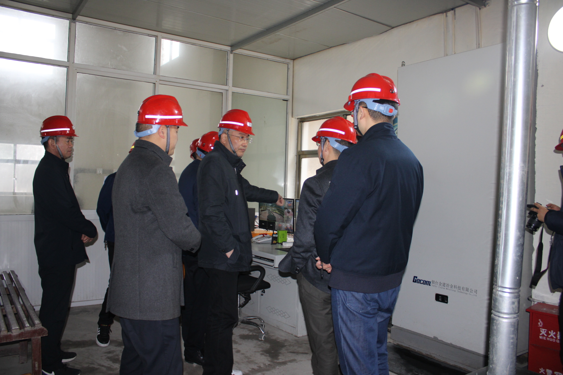 �۲��á�(�й���)���޹�˾����