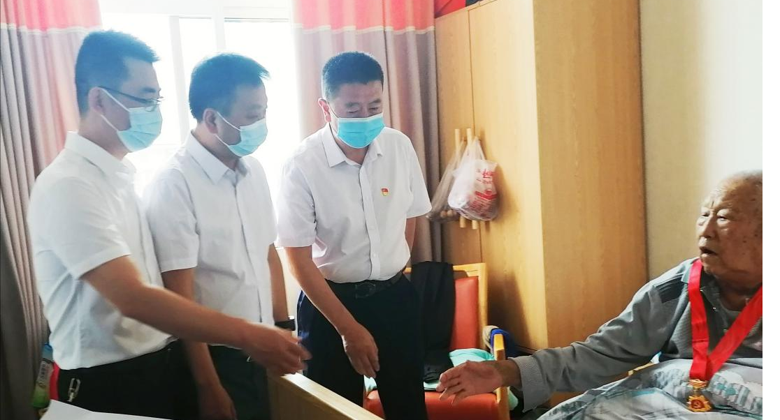 �ೣ�ั�ֳ������߷�ο������һ�������ְ���������ڵ�50���ϵ�Ա