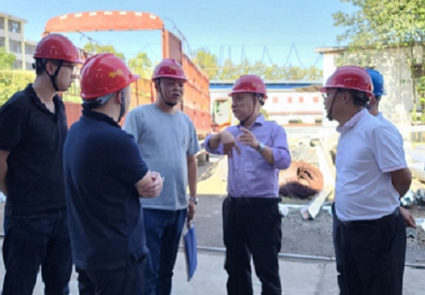 �۲��á�(�й���)���޹�˾����