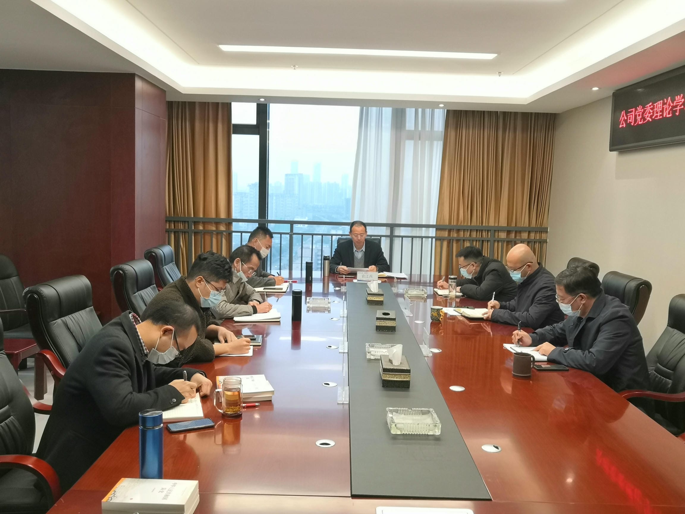 �۲��á�(�й���)���޹�˾����