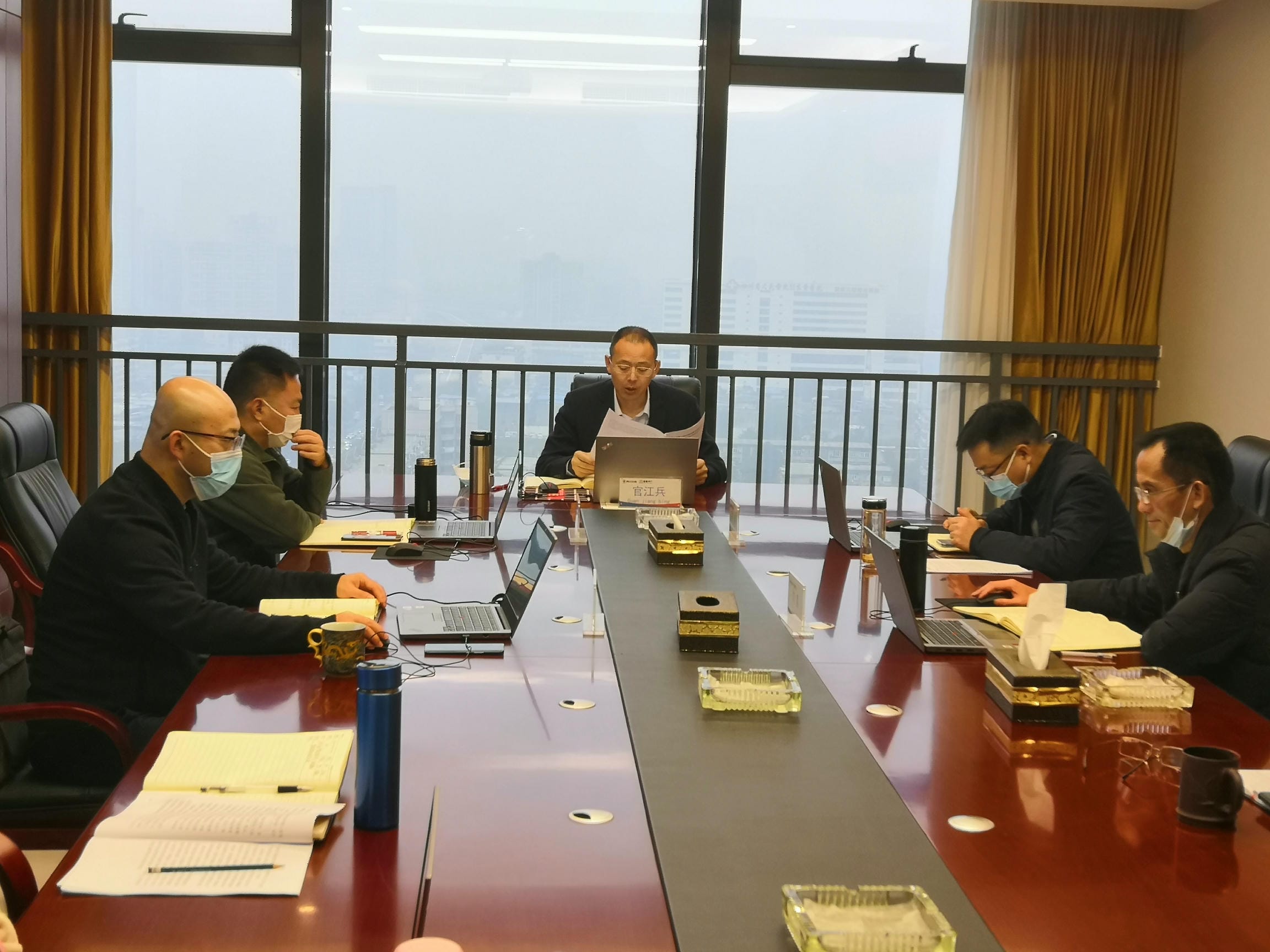 �۲��á�(�й���)���޹�˾����