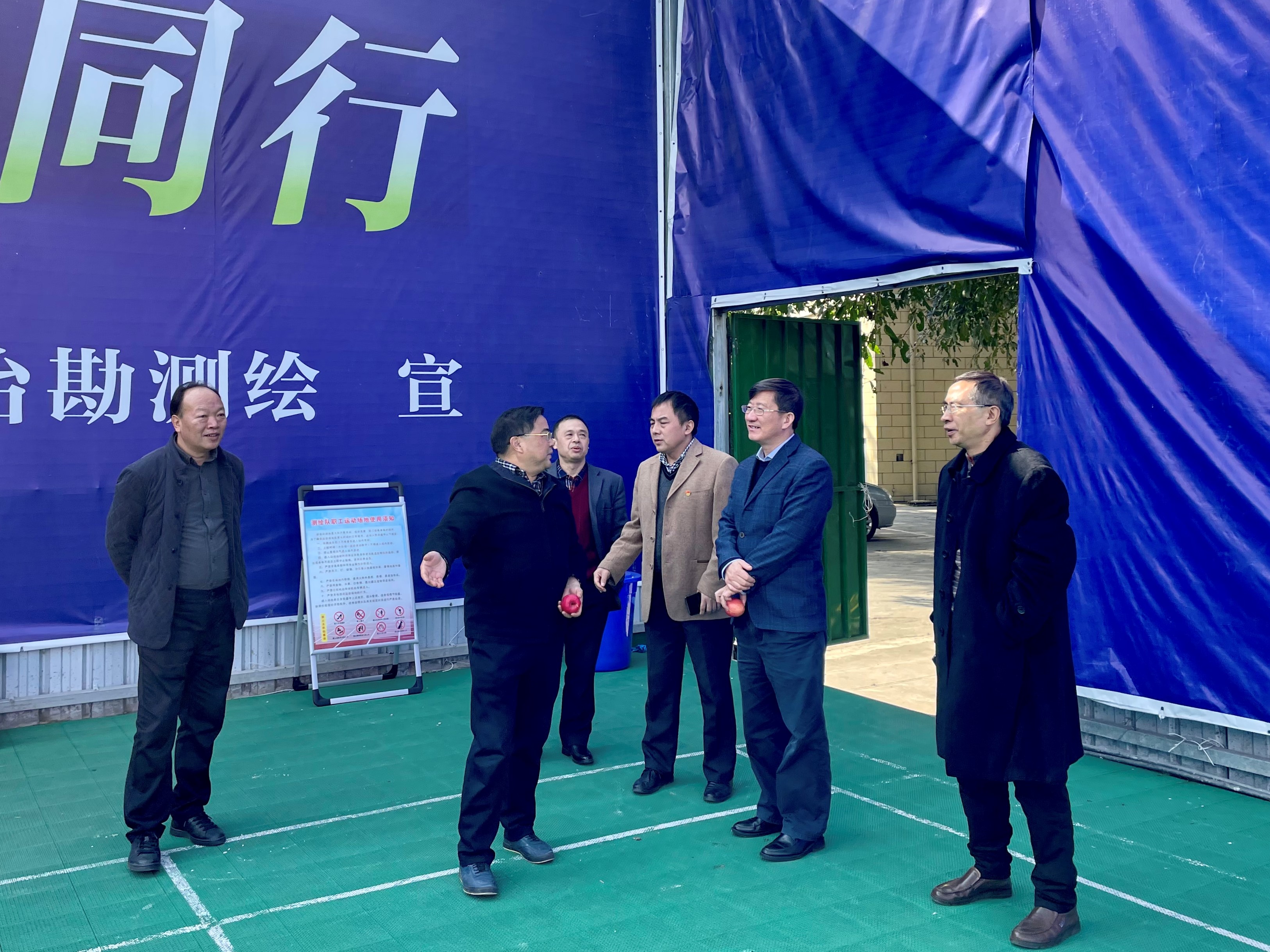 �۲��á�(�й���)���޹�˾����