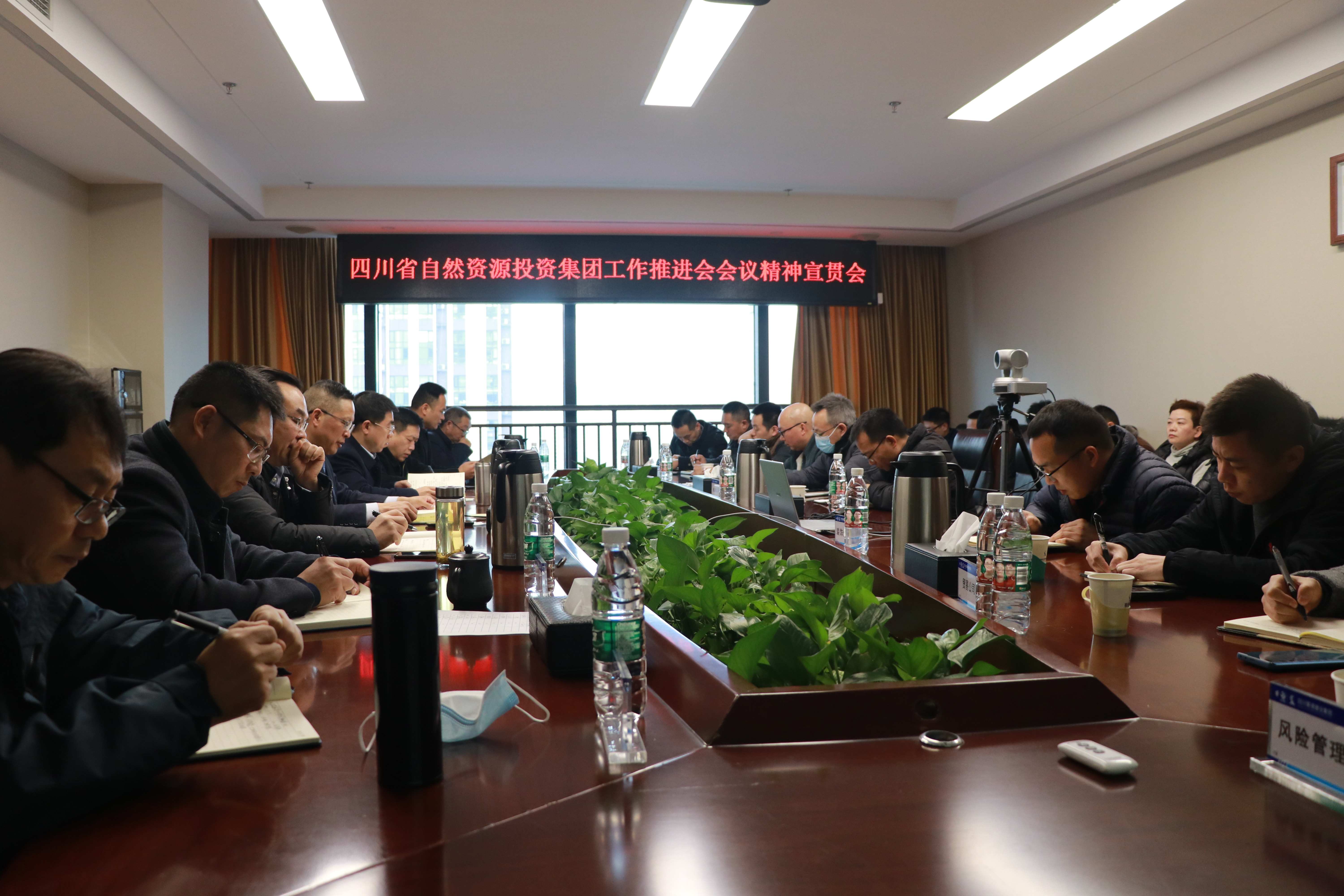 ��ͨ���輯��ѧϰ�᳹ʡ��Ȼ�۲���Ͷ�ʼ�����Ҫ���ᾫ���쵼��������