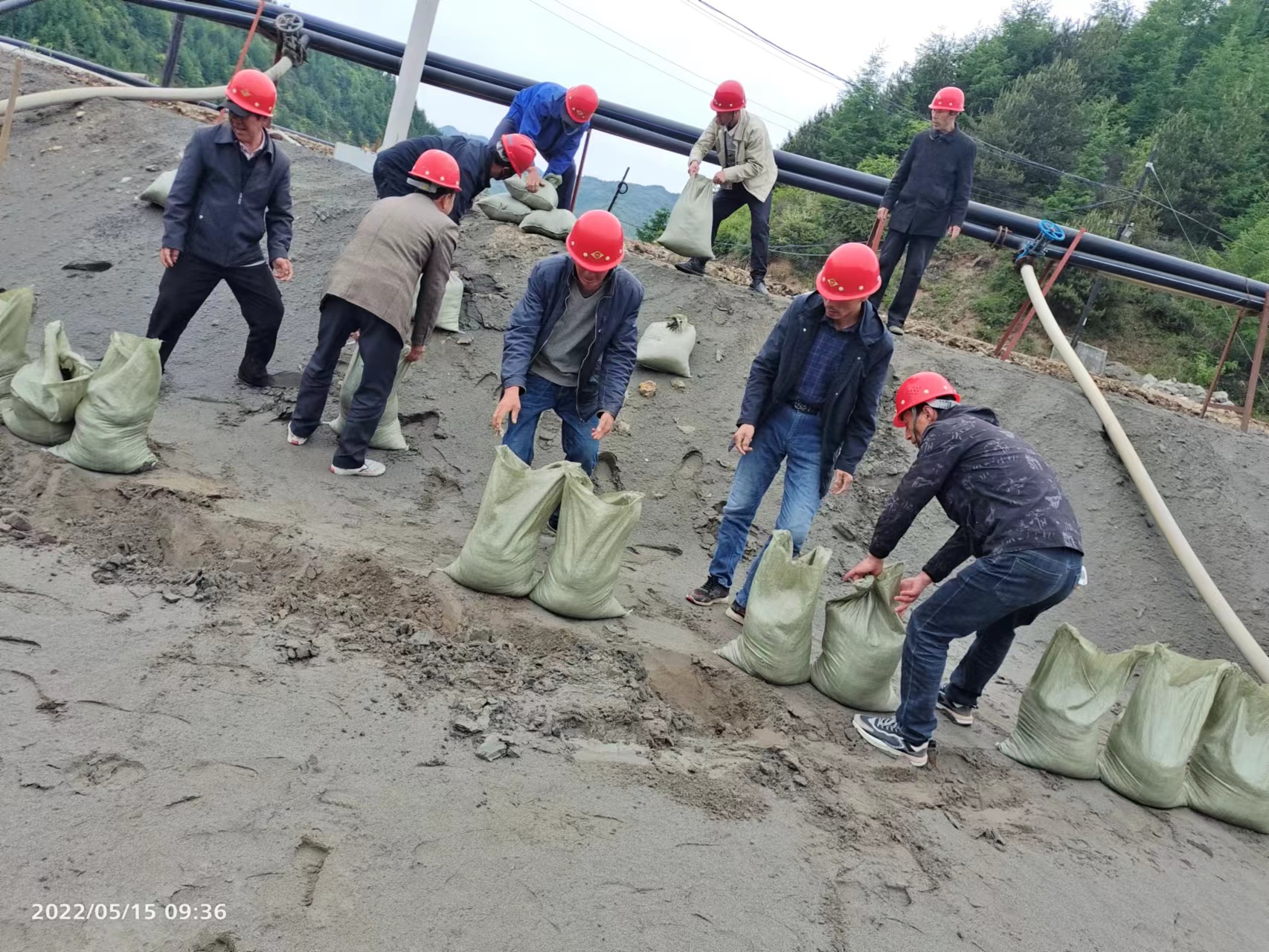 �۲��á�(�й���)���޹�˾����