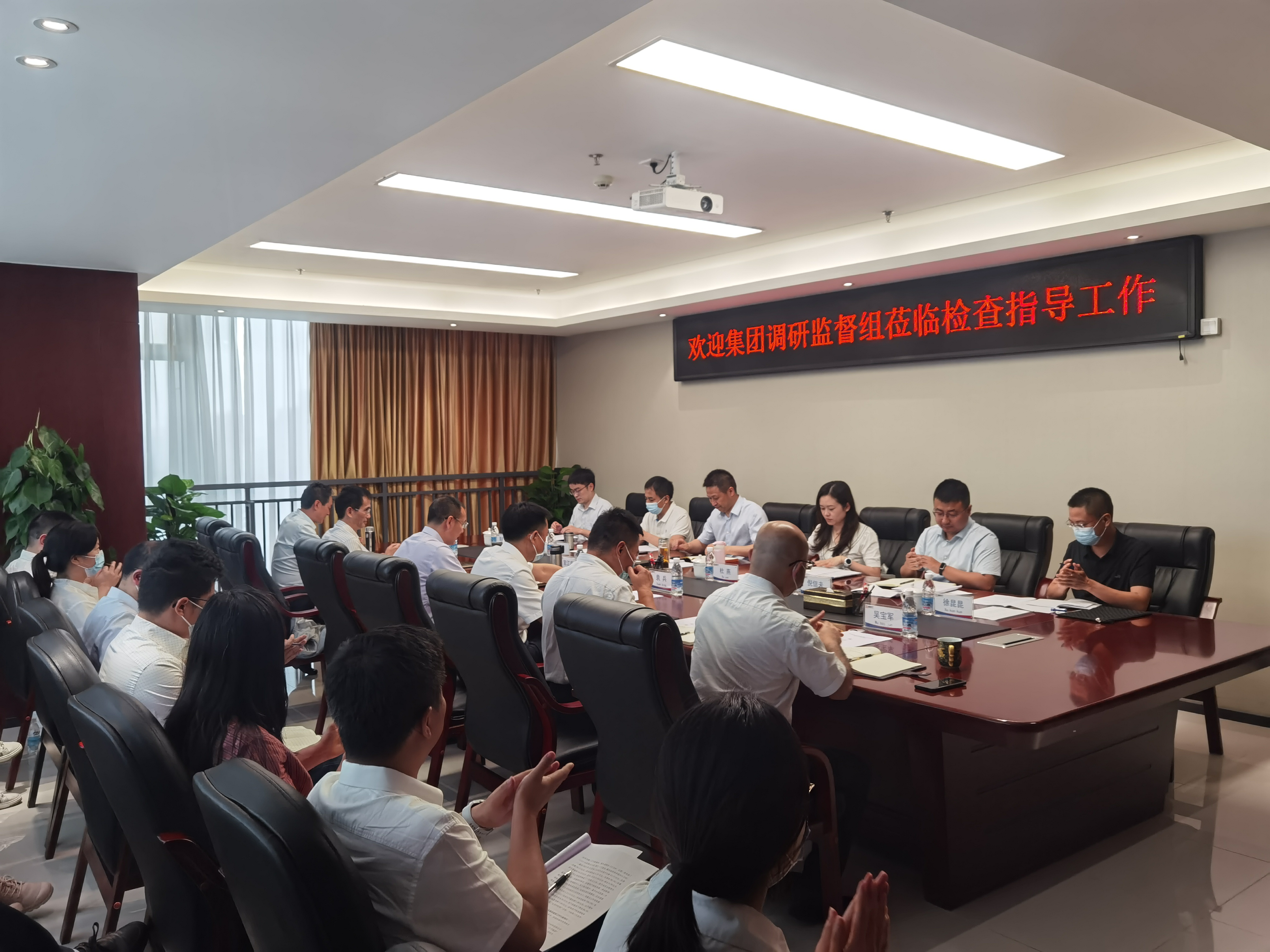 �۲��á�(�й���)���޹�˾����