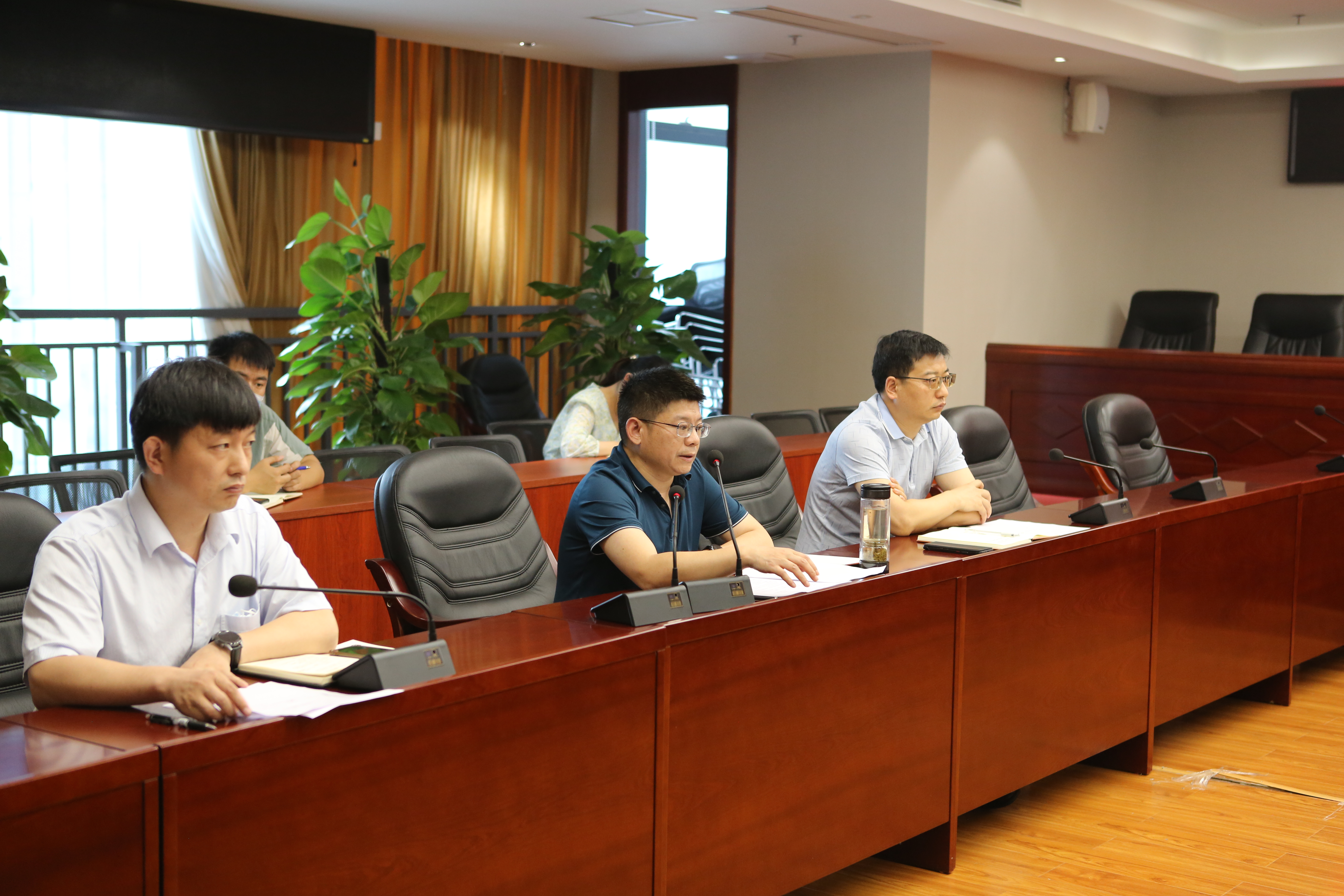 �۲��á�(�й���)���޹�˾����