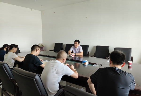 �۲��á�(�й���)���޹�˾����