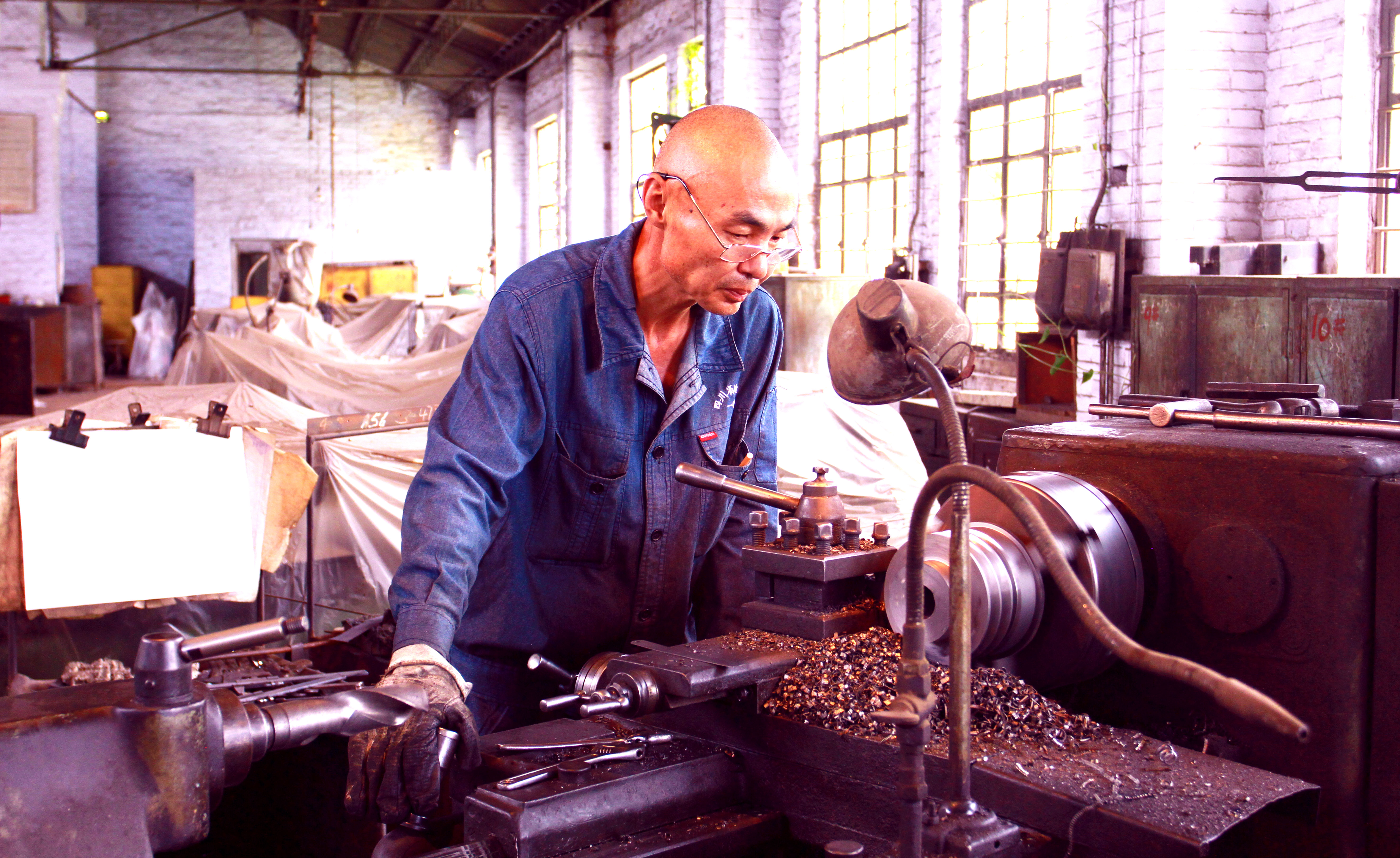 �۲��á�(�й���)���޹�˾����