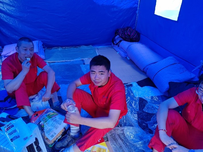 �۲��á�(�й���)���޹�˾����