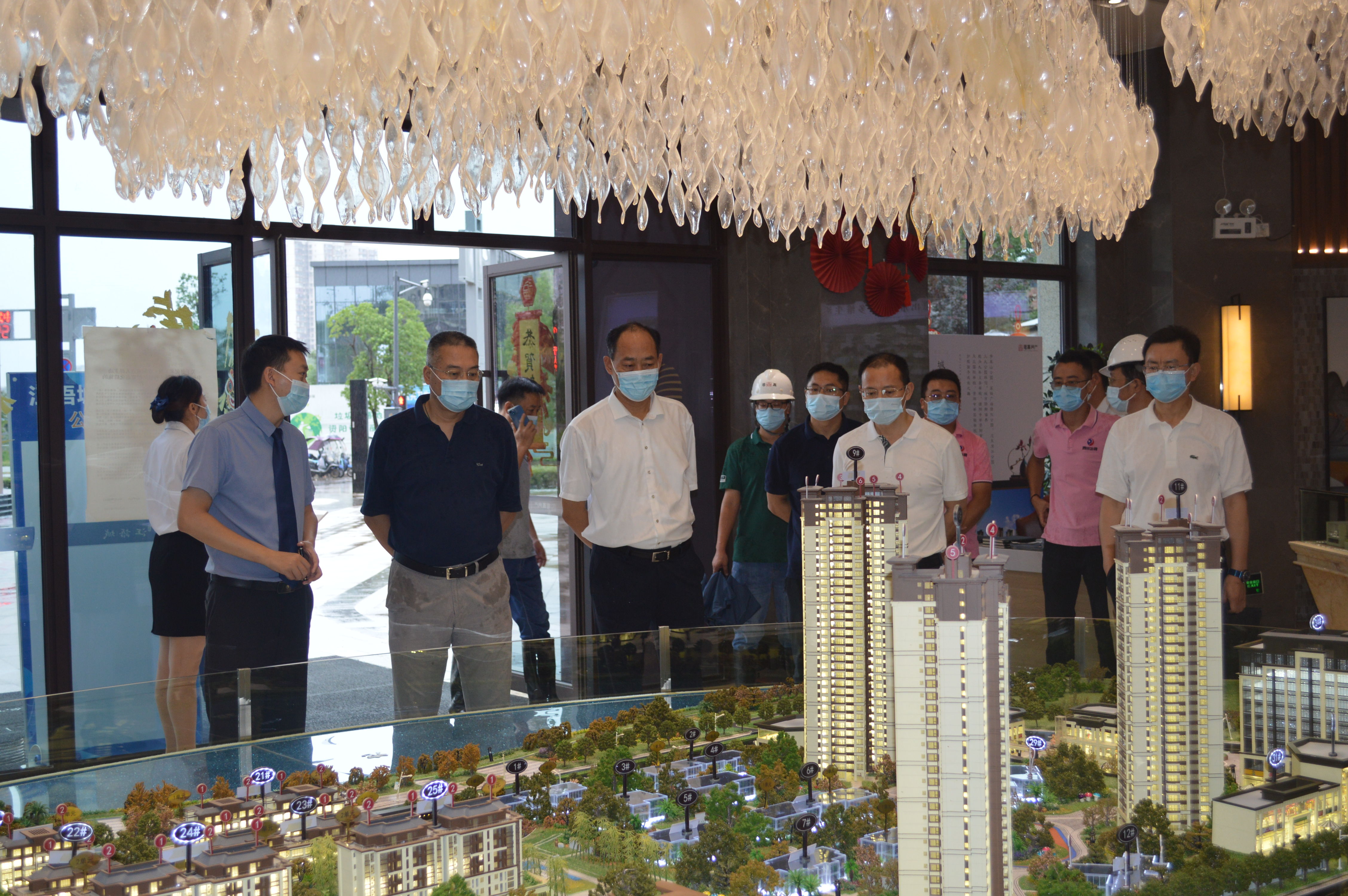 �۲��á�(�й���)���޹�˾����