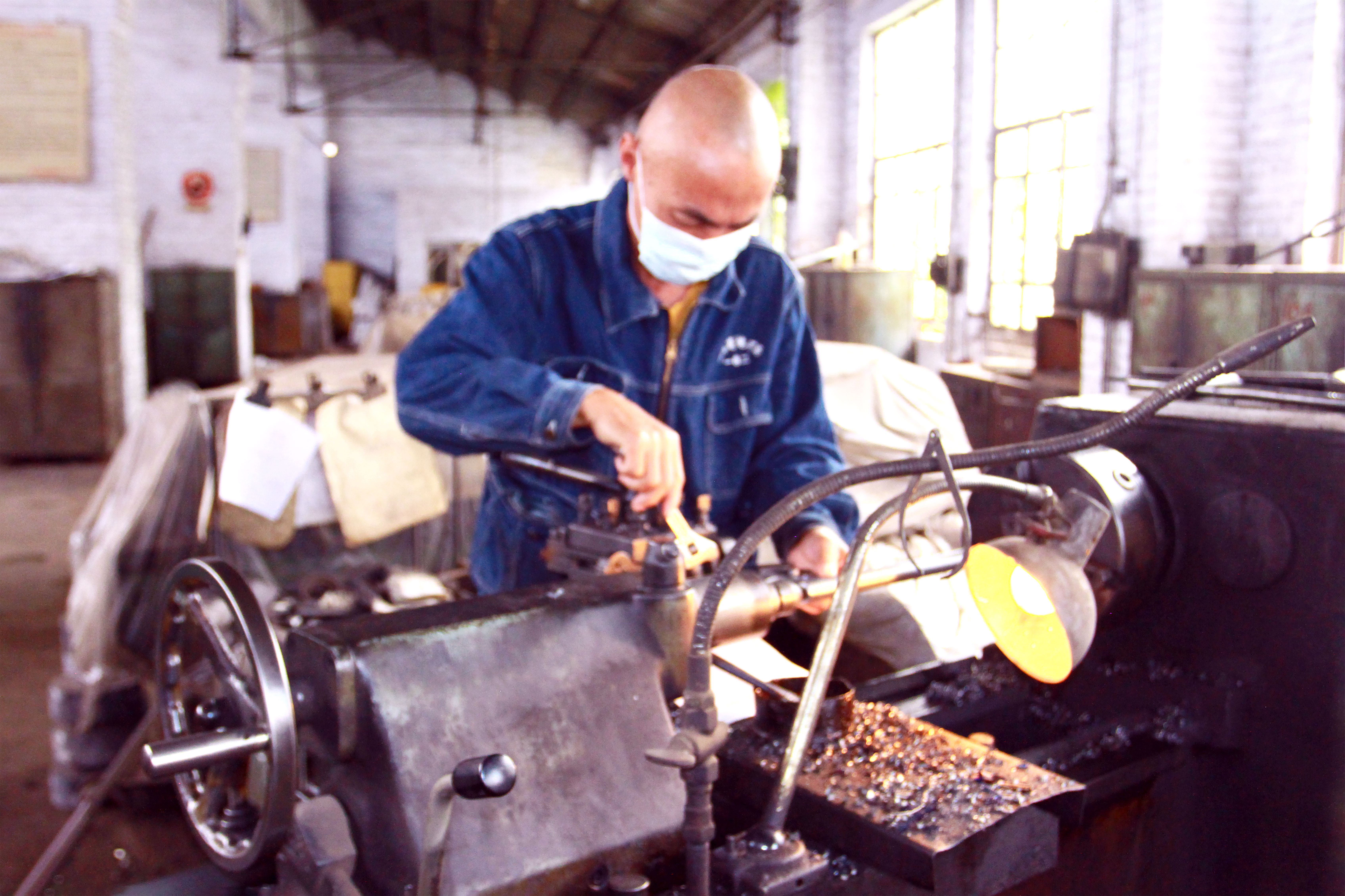 �۲��á�(�й���)���޹�˾����