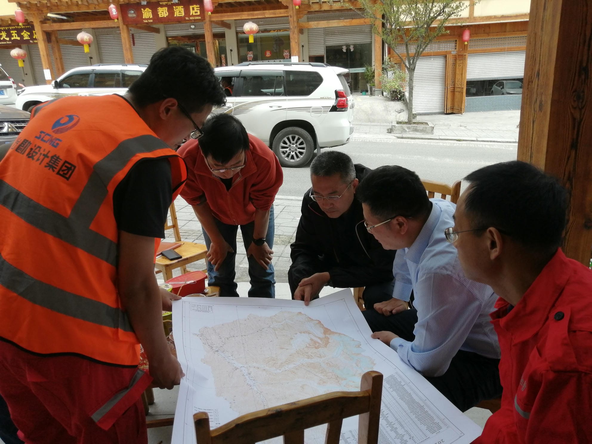 �۲��á�(�й���)���޹�˾����