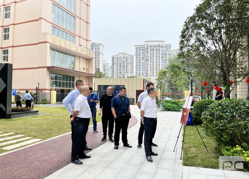 �۲��á�(�й���)���޹�˾����