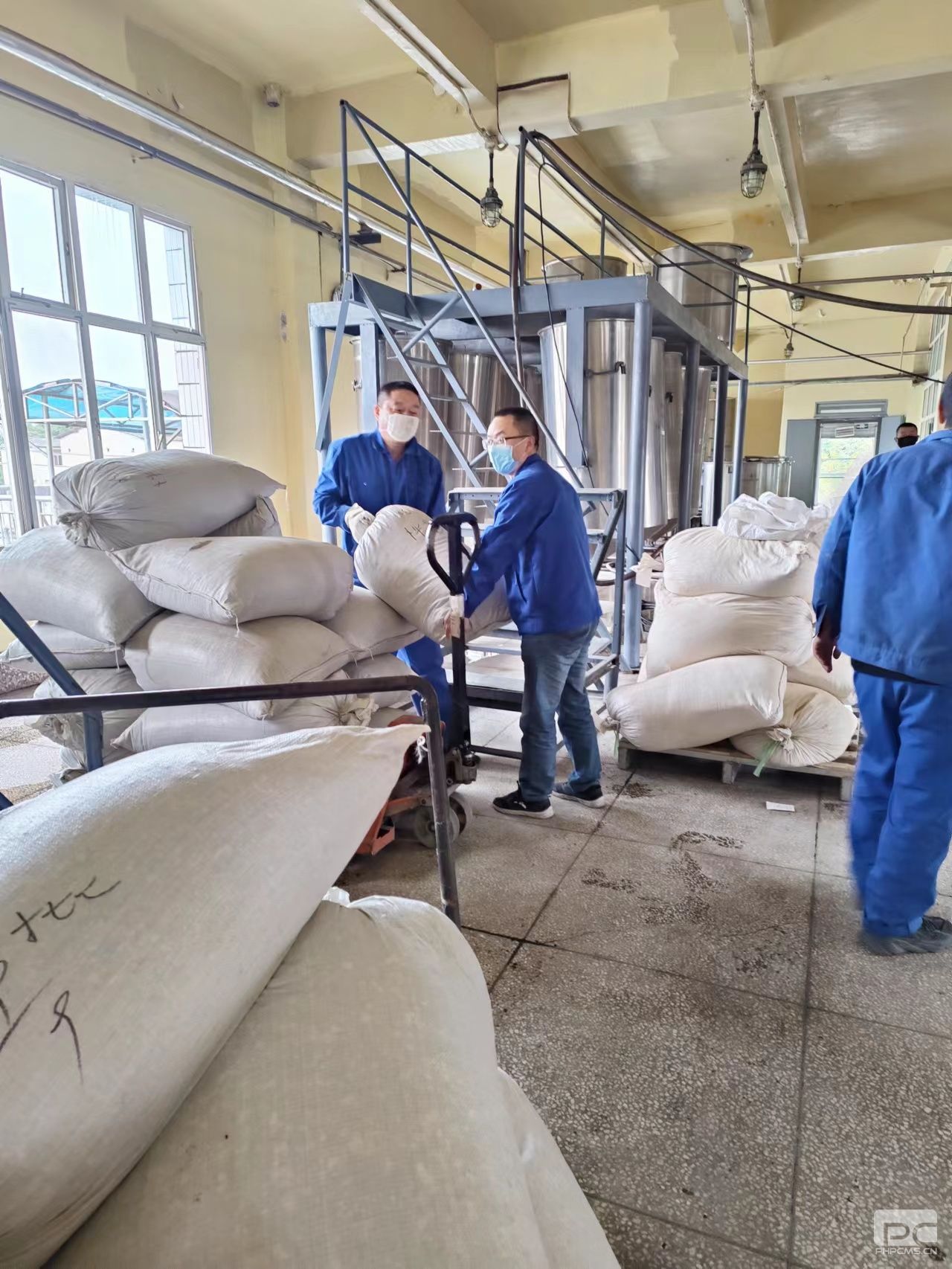 �۲��á�(�й���)���޹�˾����