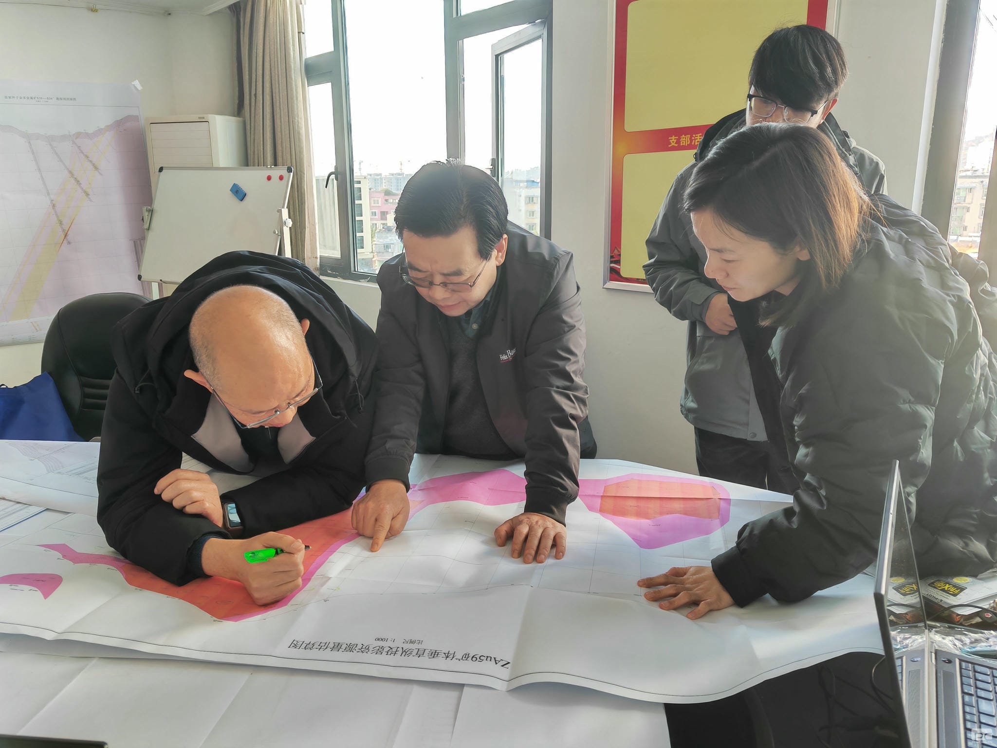 ������һ�е�����һ��ӵ���ָ���ż�ƺ�ӽ��̽����