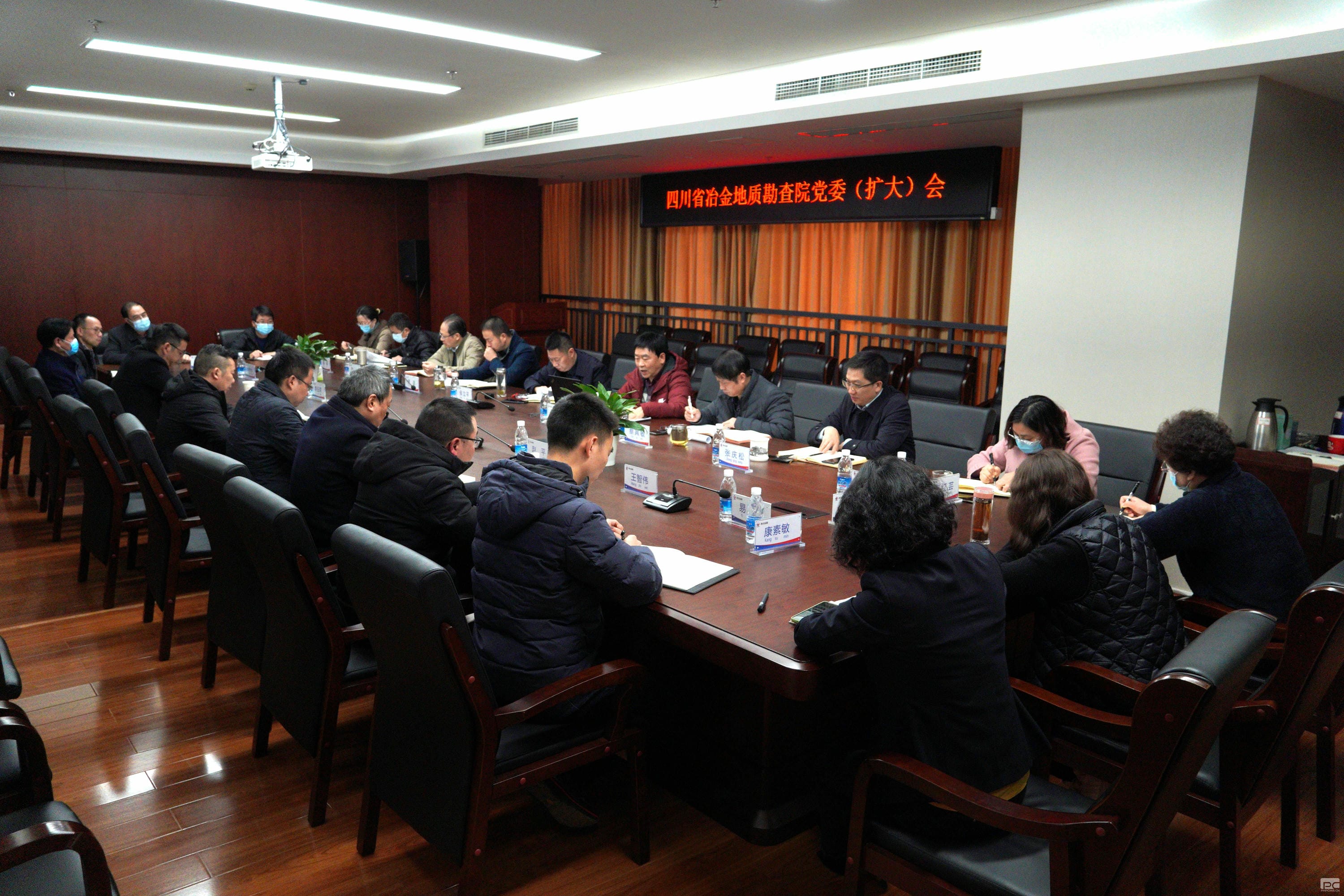 �ؿ�Ժ���뿪չ��ѧϰ����д������˶�ϵ�б���