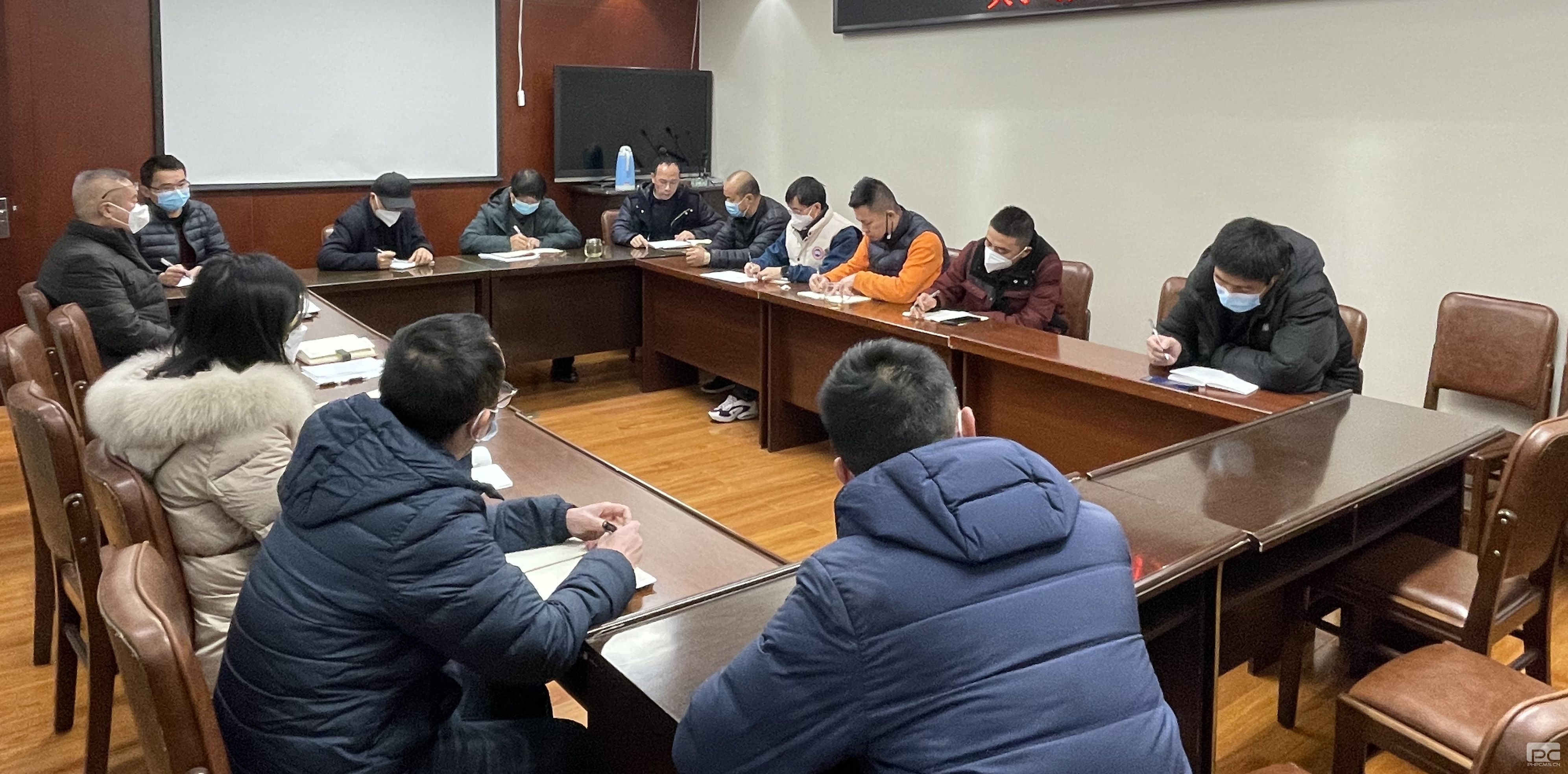 �۲��á�(�й���)���޹�˾����