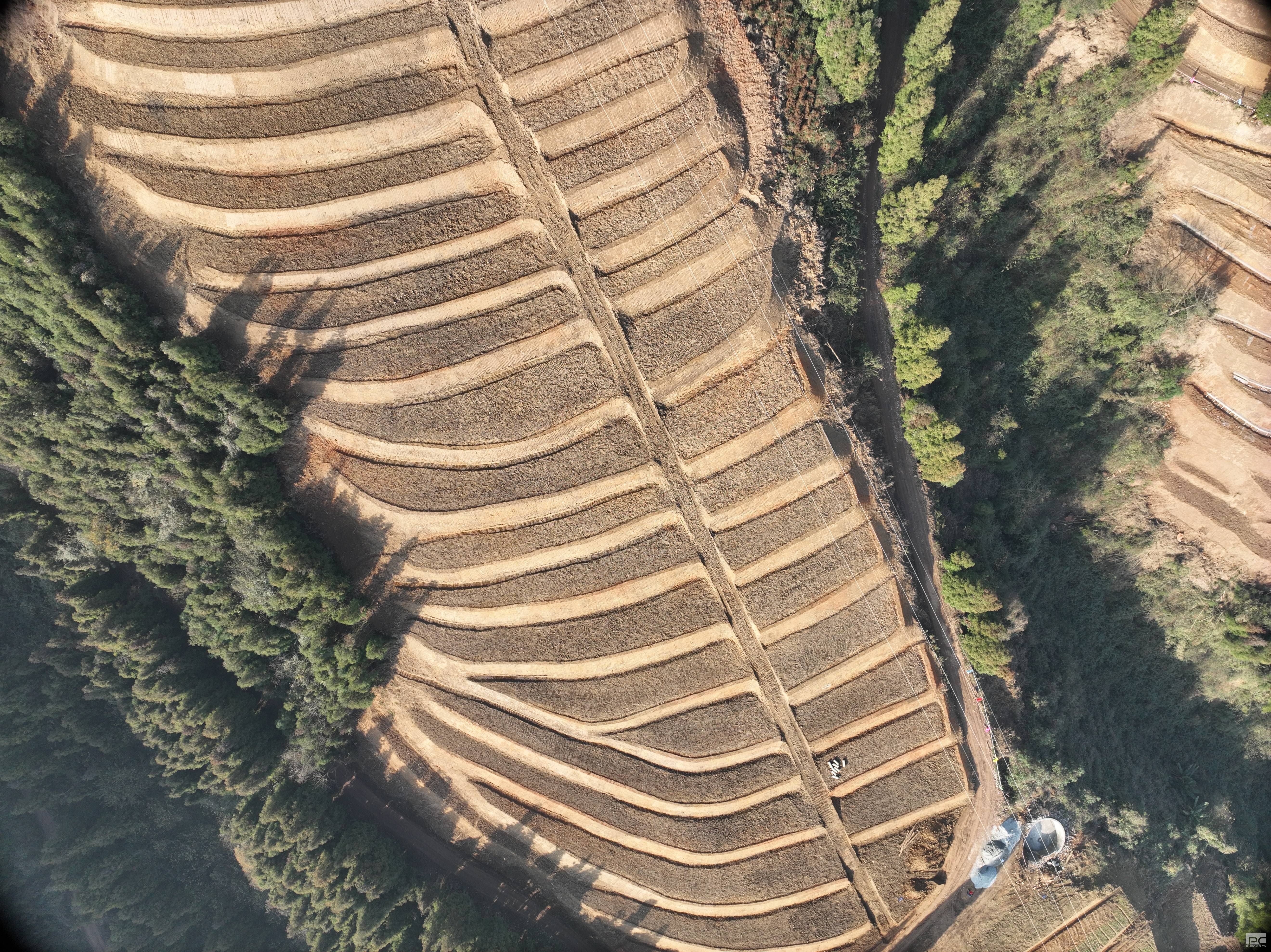 �۲��á�(�й���)���޹�˾����