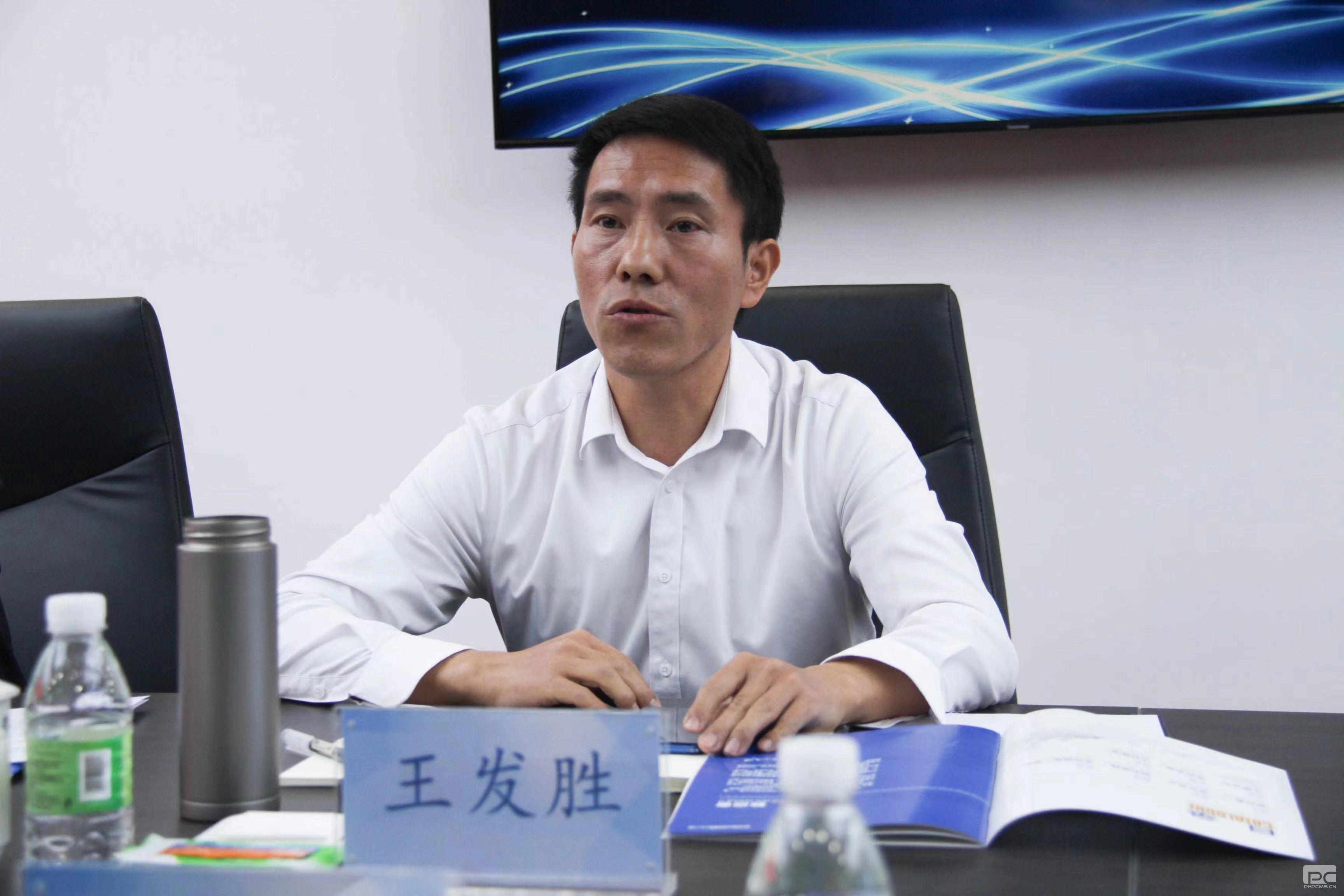 ����һ�������֦���ǽ���ͨ����ս������ǩԼ