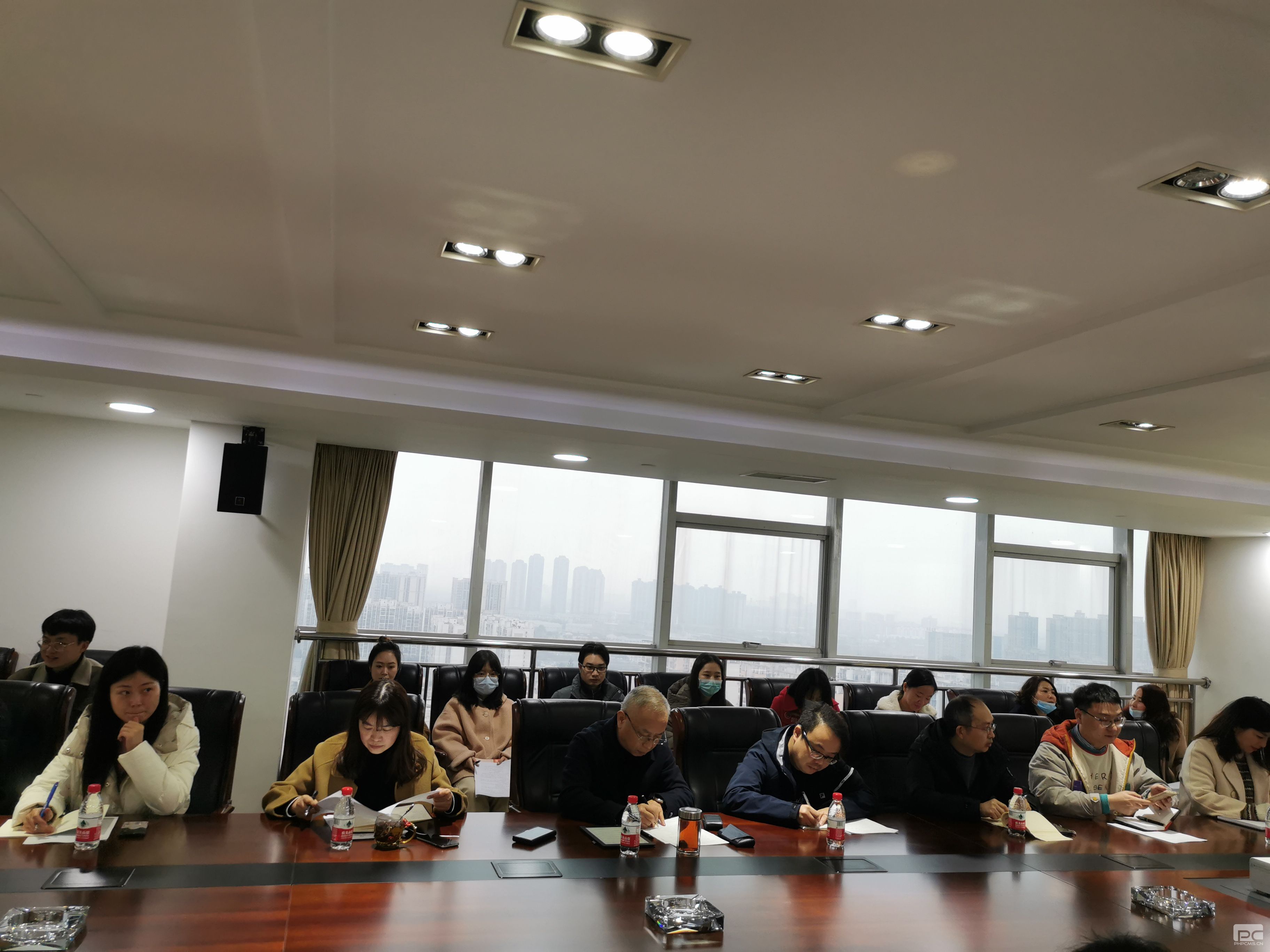 �۲��á�(�й���)���޹�˾����