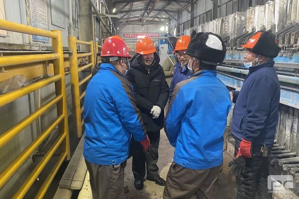 �۲��á�(�й���)���޹�˾����