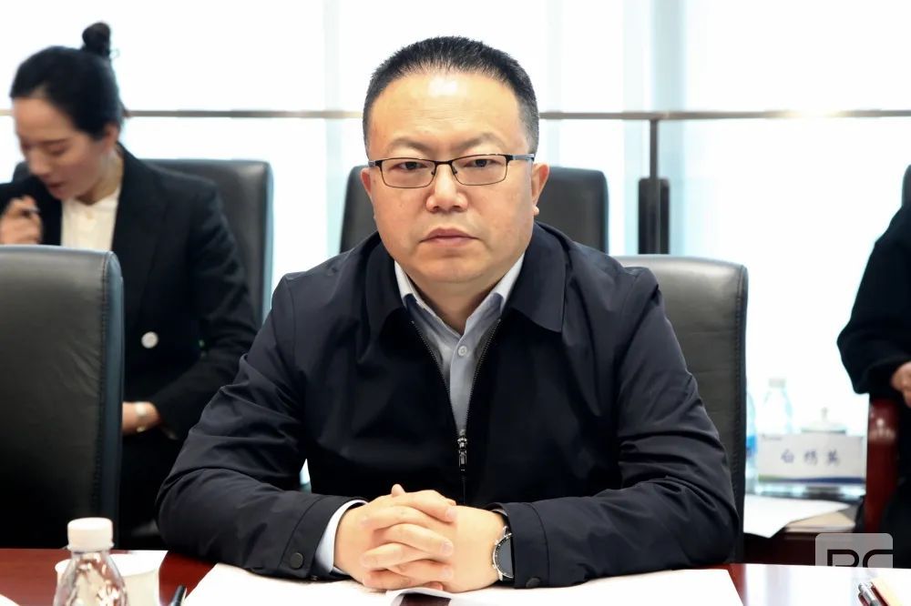 �۲��á�(�й���)���޹�˾����