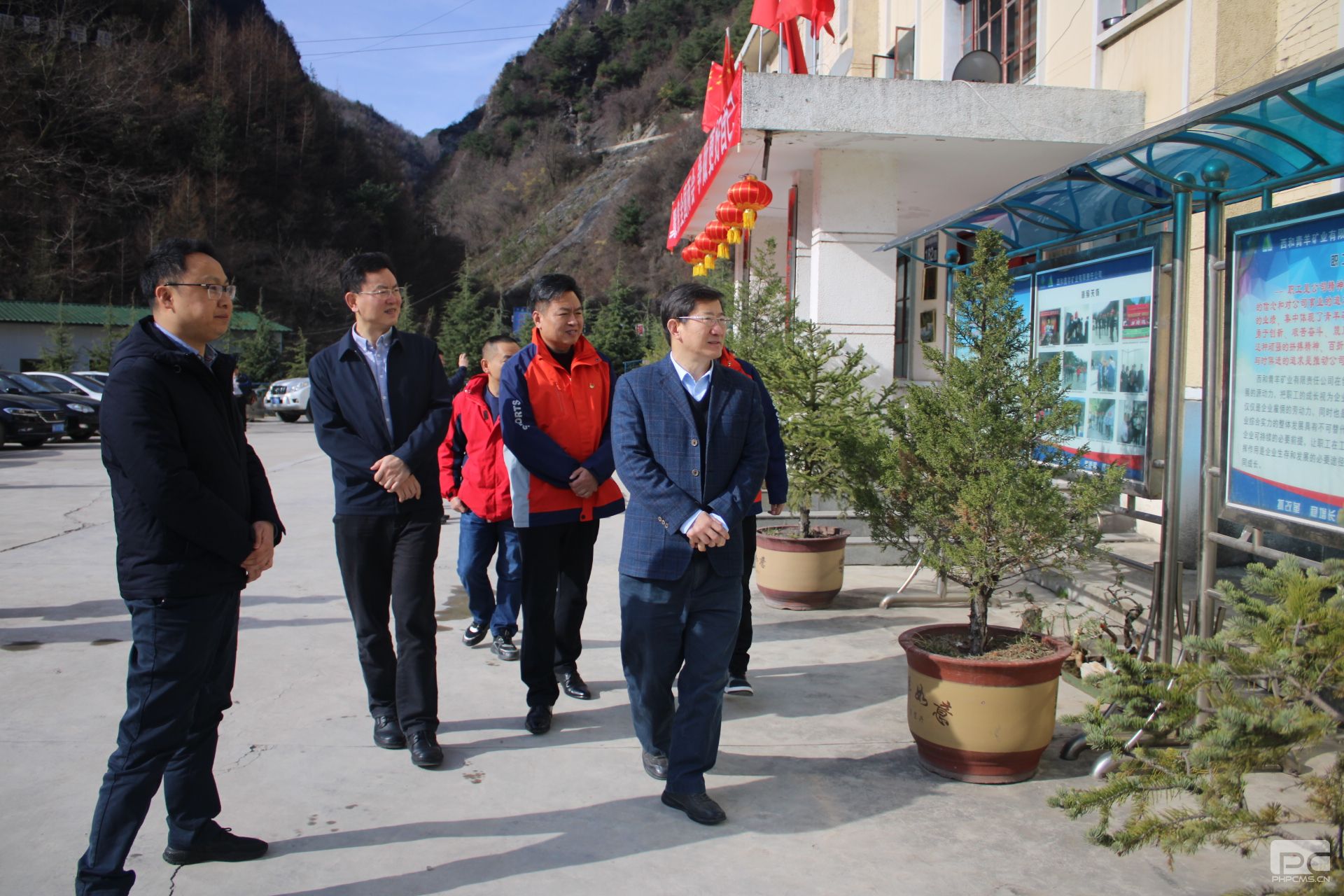 �۲��á�(�й���)���޹�˾����