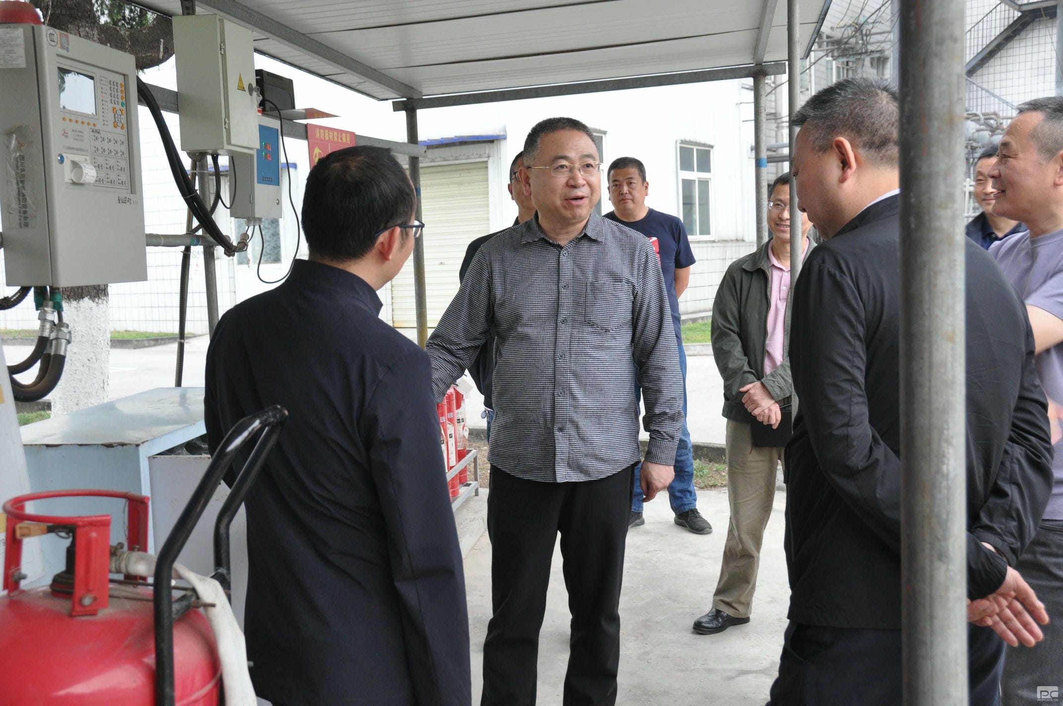 �۲��á�(�й���)���޹�˾����