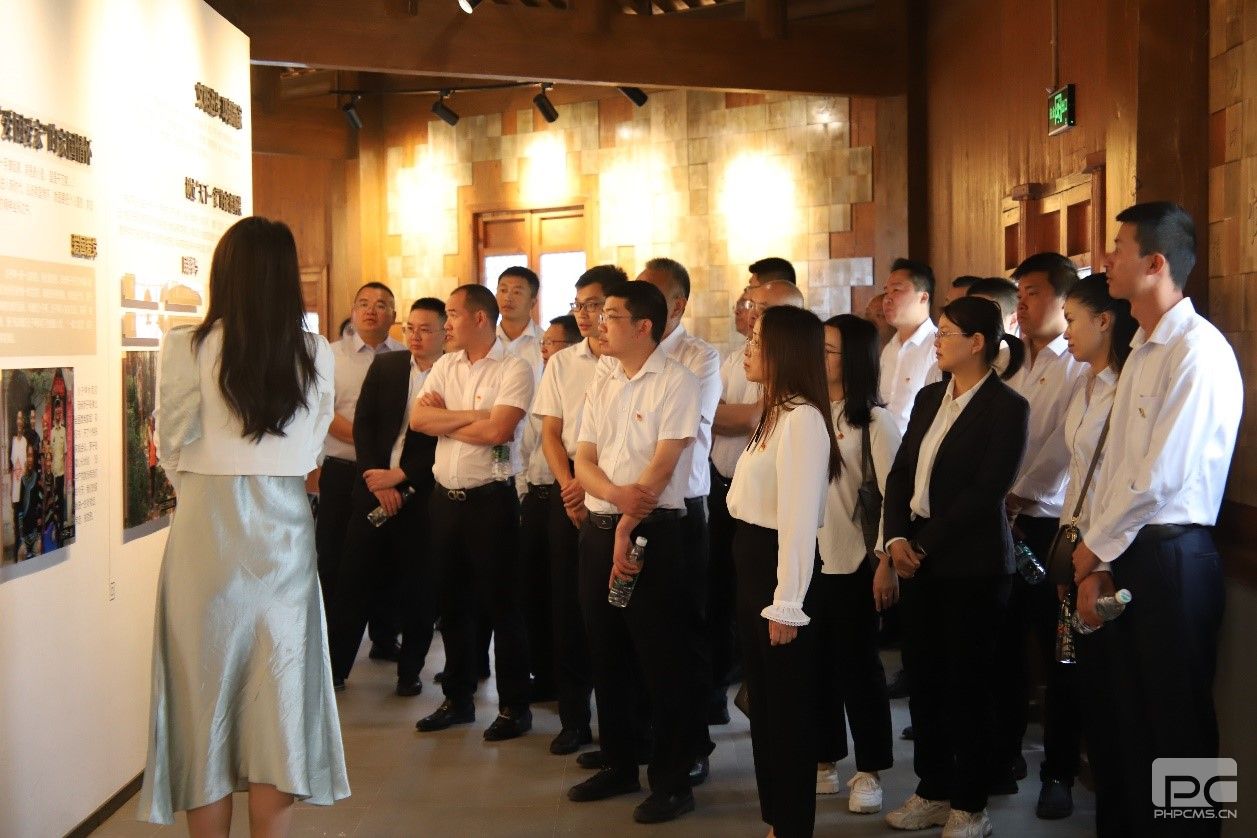 �Ĵ��۲��ö���һ��ӵ�ί�������ҷ�ݿ�չ�����������ҷ������������ѵ����ʾ�����˶�