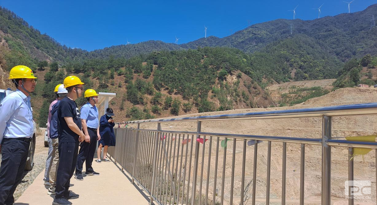 ұ��������˾����ɽ�ݿ�չϡ��ҵ����� ����ұ�����������Ӳ��о�ר�ⱨ��֮ϡ��ҵ��ƪ������