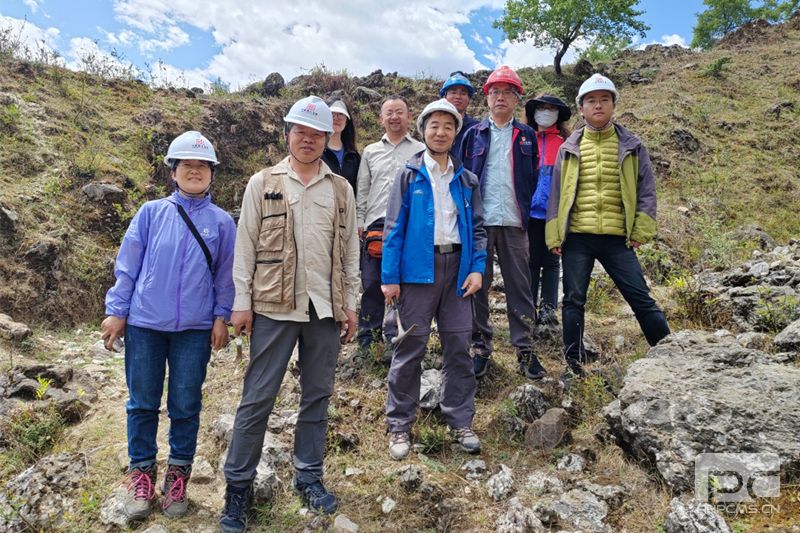 ̽���Ƽ���������������ϡ���ɿ����һ���ҿ�ͻ�� �������Ǻ츰��½��ϡ������Χ�ҿ�һ��ָ������