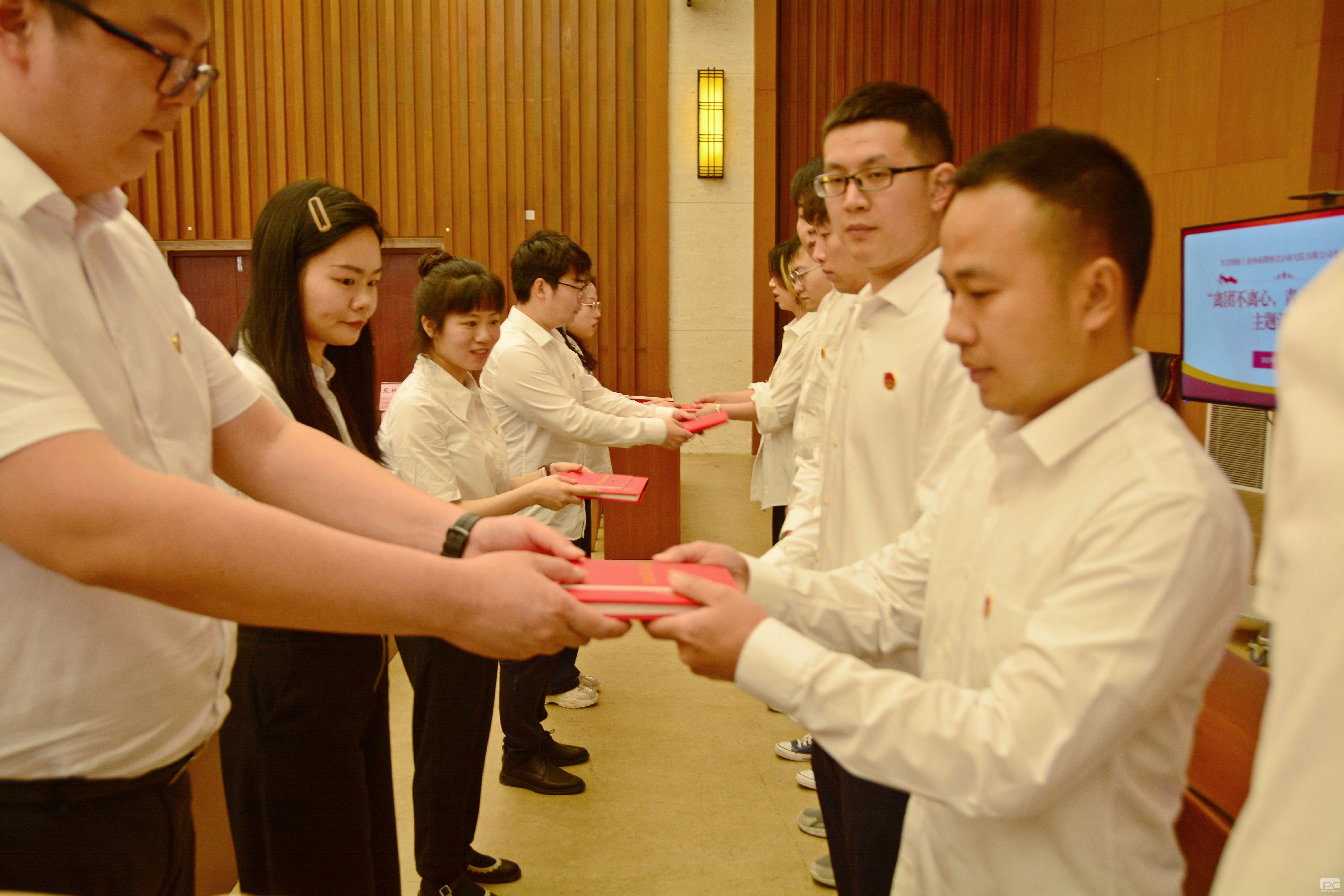 ������Ժ��ί��չ�����Ų����� �ഺ���ܽ��������˶�