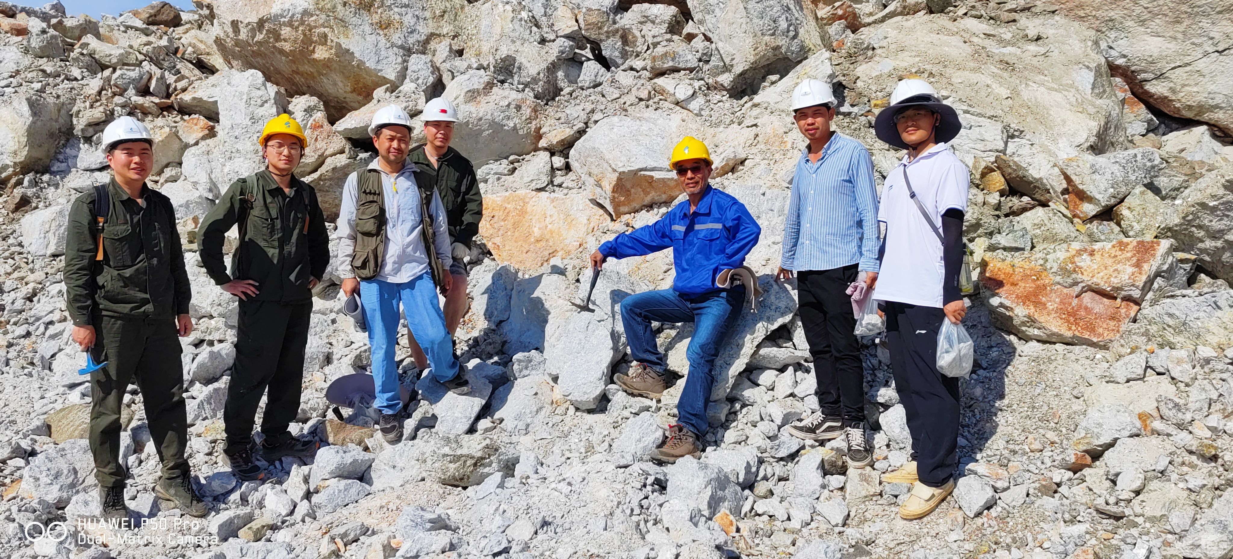 ��һ���ڸ� | �¾����ظ�λ�ĵؿ�Ժ��